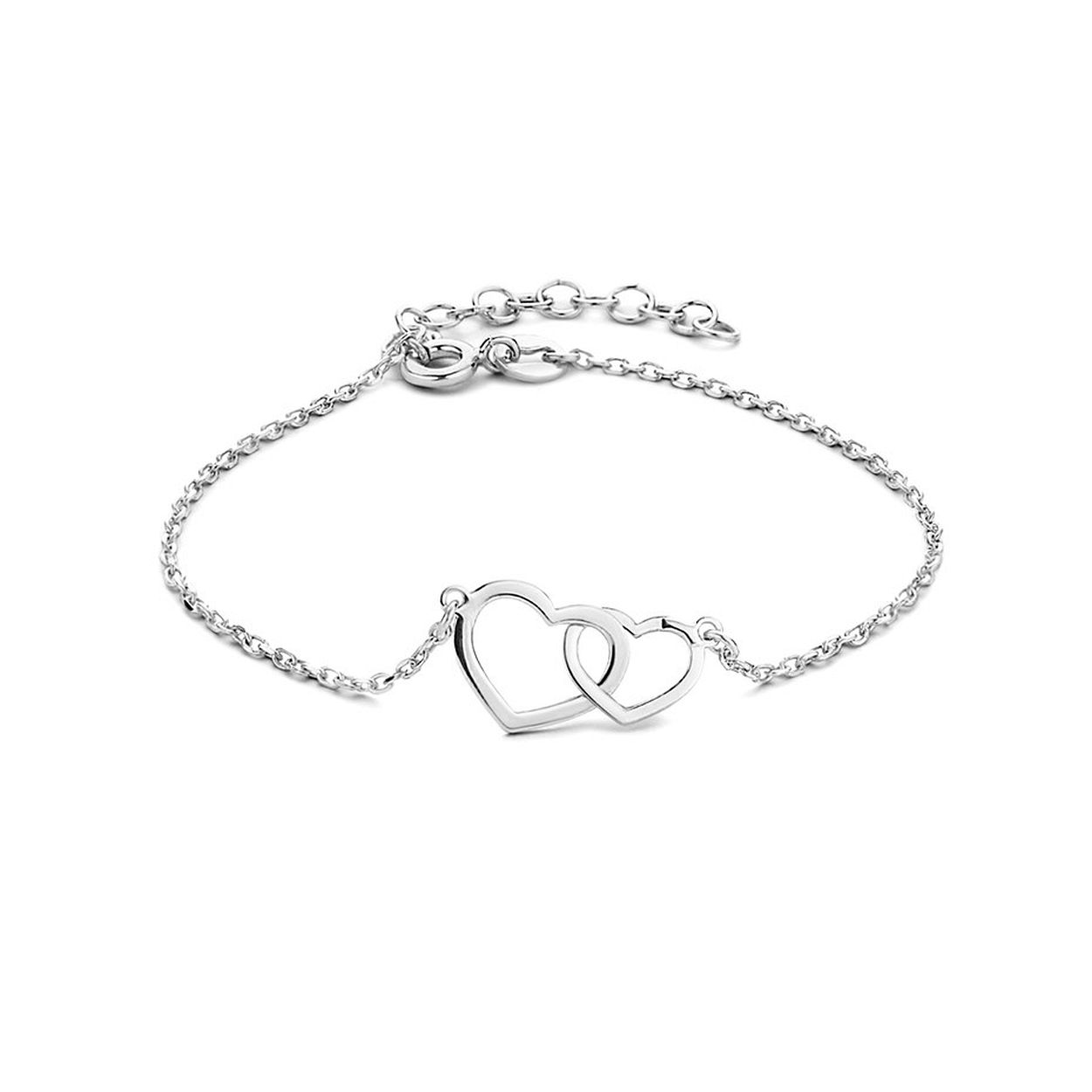 Gerhodineerd 925 zilveren armband uitgevoerd met twee hartjes. De armband heeft een draaglengte van 16cm met een extensie van 3cm. De hartjes hebben een afmeting van 7x10mm en 9x13mm.