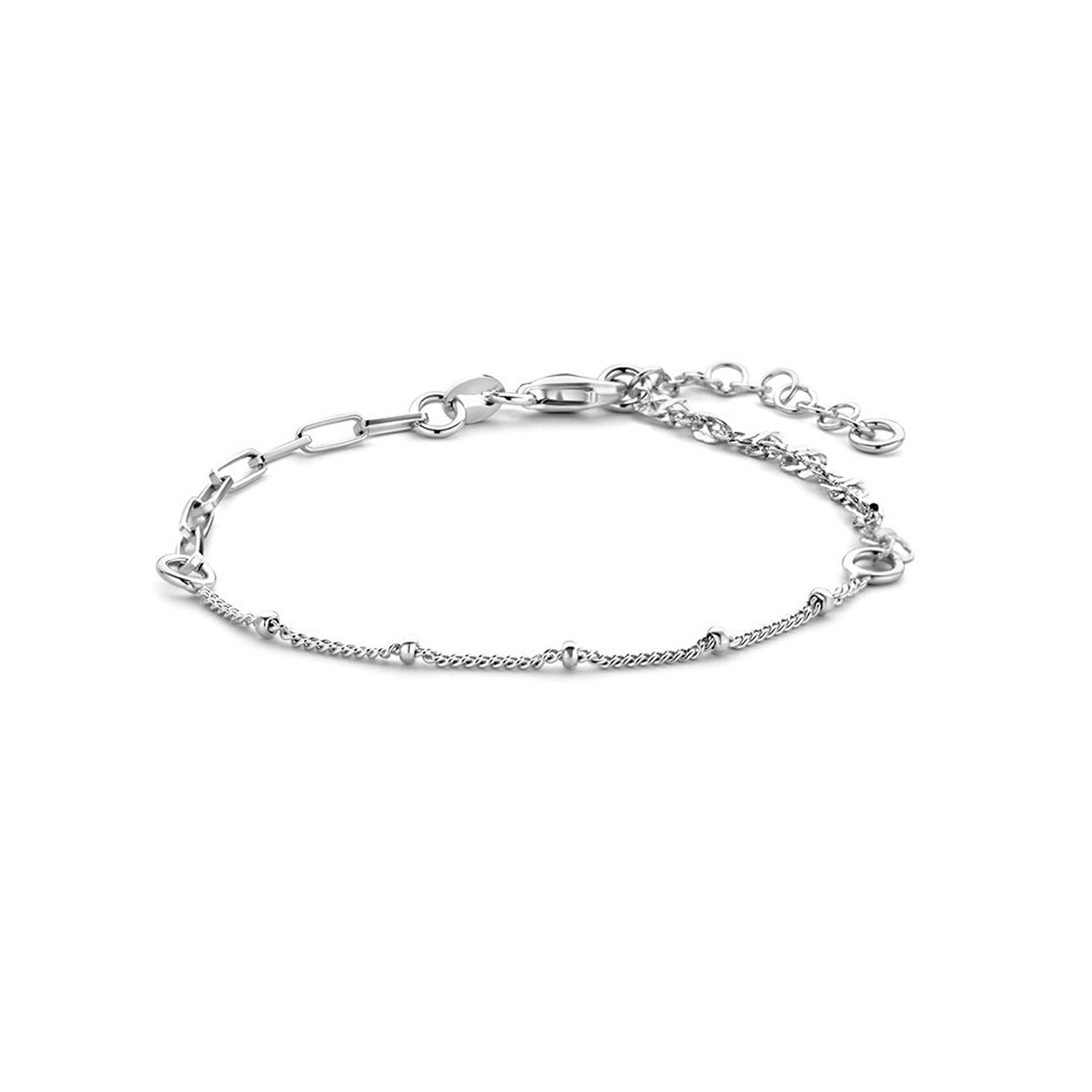 Gerhodineerd 925 zilveren armband uitgevoerd met drie verschillende schakels. De armband heeft een breedte van 2.4mm en een draaglengte van 16cm met een extensie van 3cm.