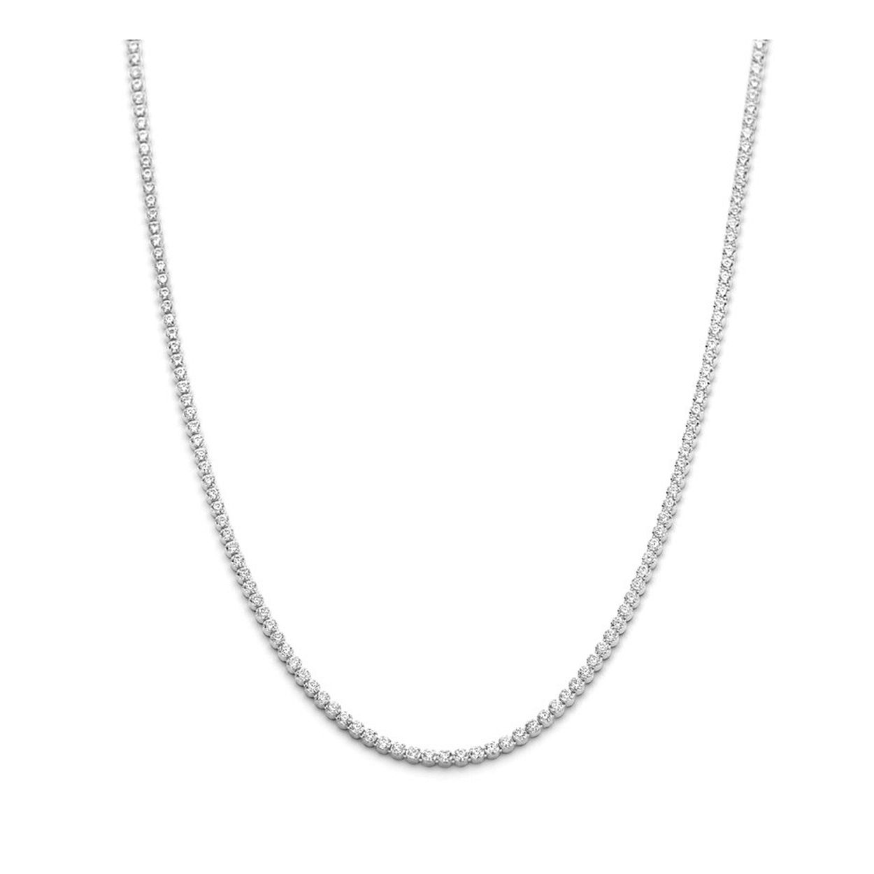 Gerhodineerd 925 zilveren collier uitgevoerd met een schitterende zirkonia rij en een stevige karabijn sluiting. Het collier heeft een een breedte van 2.5mm en een draaglengte van 42cm met een extensie van 3cm.