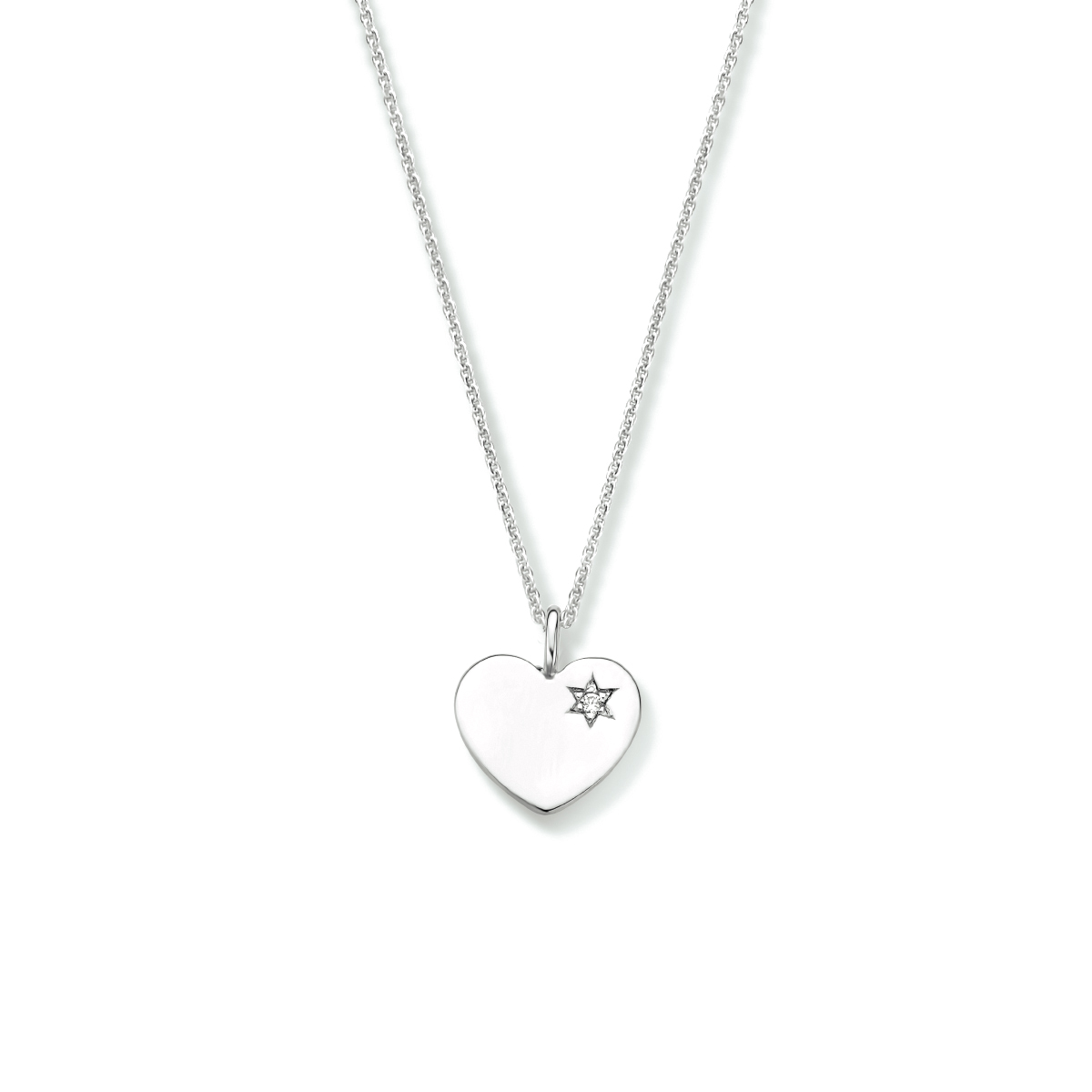 Gerhodineerd 925 zilveren collier uitgevoerd met een hart hanger, zirkonia en een karabijn sluiting. Het collier heeft een draaglengte van 41cm en een extensie van 4cm.