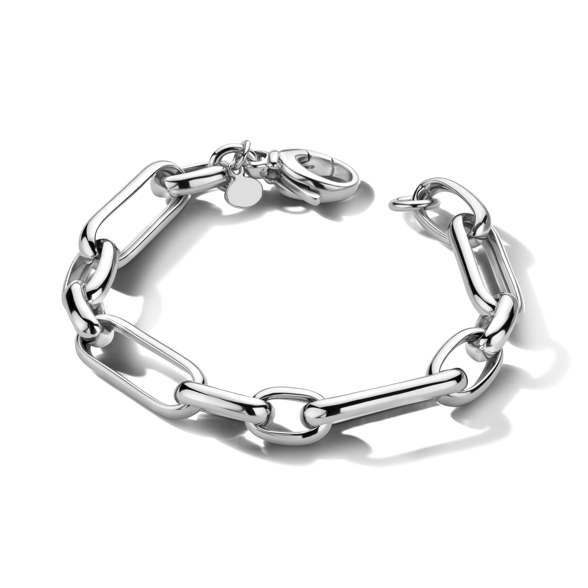 Gerhodineerd 925 zilveren armband met een draaglengte van 19.5cm. Uitgevoerd met een karabijn sluiting.