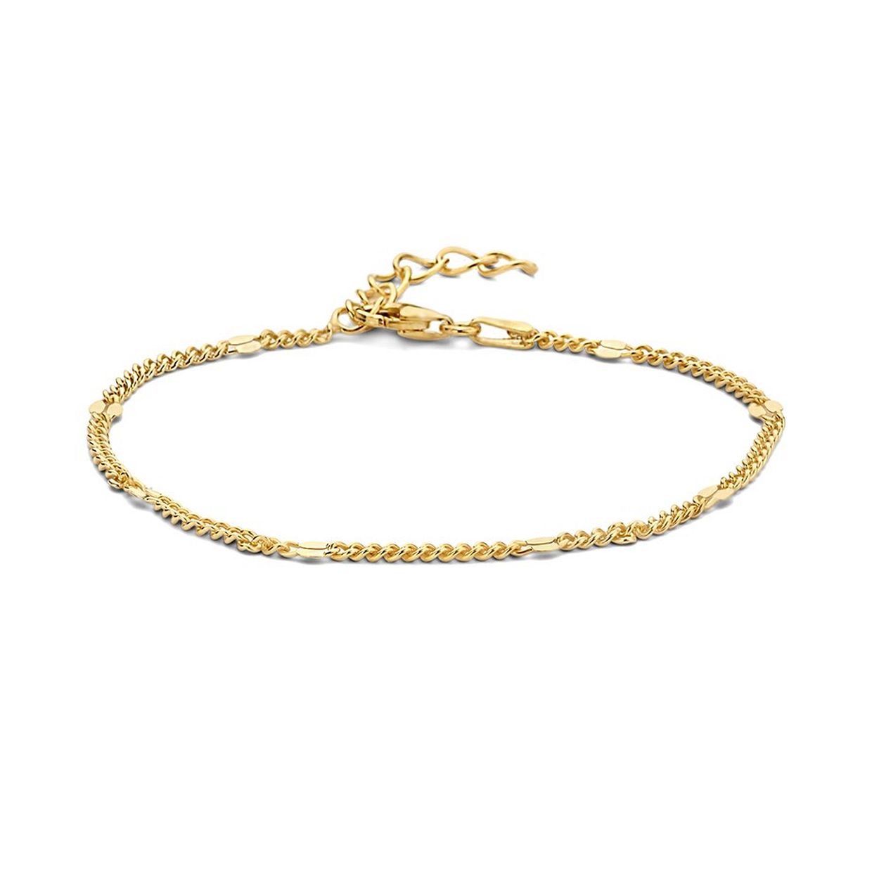 Geelgoud op 925 zilveren armband met een schakelbreedte van 3mm. De armband heeft een draaglengte van 16cm met een extensie van 3cm en een stevige karabijn sluiting.