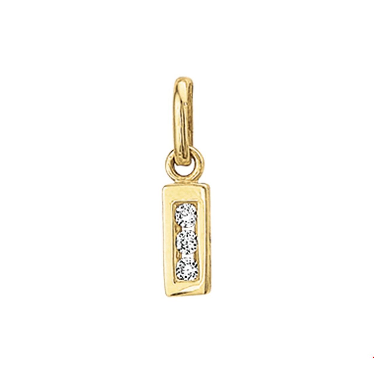 Beschrijving: Creeer een heel persoonlijk collier met deze zirkonia letter hanger. Kies de initialen van een dierbare je geliefde of misschien wel gewoon die van jezelf! Details: Geelgouden hanger met de letter I en een afmeting van 10.5x4mm.
Uniekenummer serie: 35694
Verpakt per: 1
Doelgroep: dames
Zetting: alliance (rail zetting)