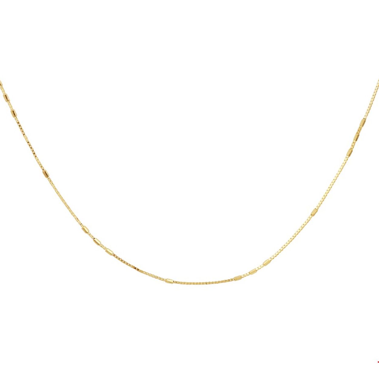 Beschrijving: Geelgouden 0.9mm venetiaans collier uitgevoerd met staafjes en stevige veerring sluiting. Door het simplistische ontwerp is dit collier perfect te combineren met andere sieraden.
Doelgroep: dames
Breedte: 0.9 mm
Langste lengte: 45 cm