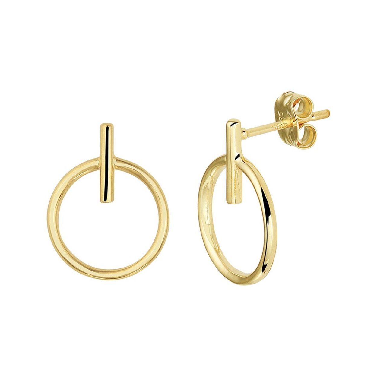 Beschrijving: Trendy geelgouden oorknoppen met een diameter van 10.5mm uitgevoerd met een stevige poussette sluiting. De hippe oorknoppen hebben een tijdloos ontwerp en kunnen gemakkelijk gecombineerd worden met andere rondjes sieraden.
Verpakt per: 1
Doelgroep: dames
Hoogte: 14 mm