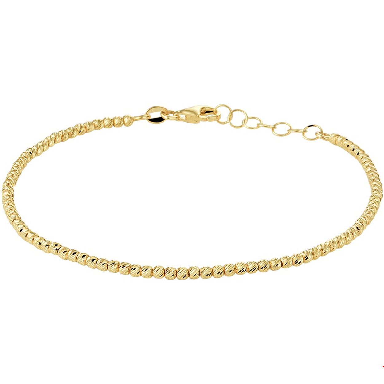 Beschrijving: Fijn geelgouden armband met een draaglengte van 17cm en een extensie van 2cm. De armband heeft gediamanteerde bolletjes met een diameter van 2mm en is uitgevoerd met een stevige karabijn sluiting. Goed te combineren met bijpassende sieraden uit onze collectie.
