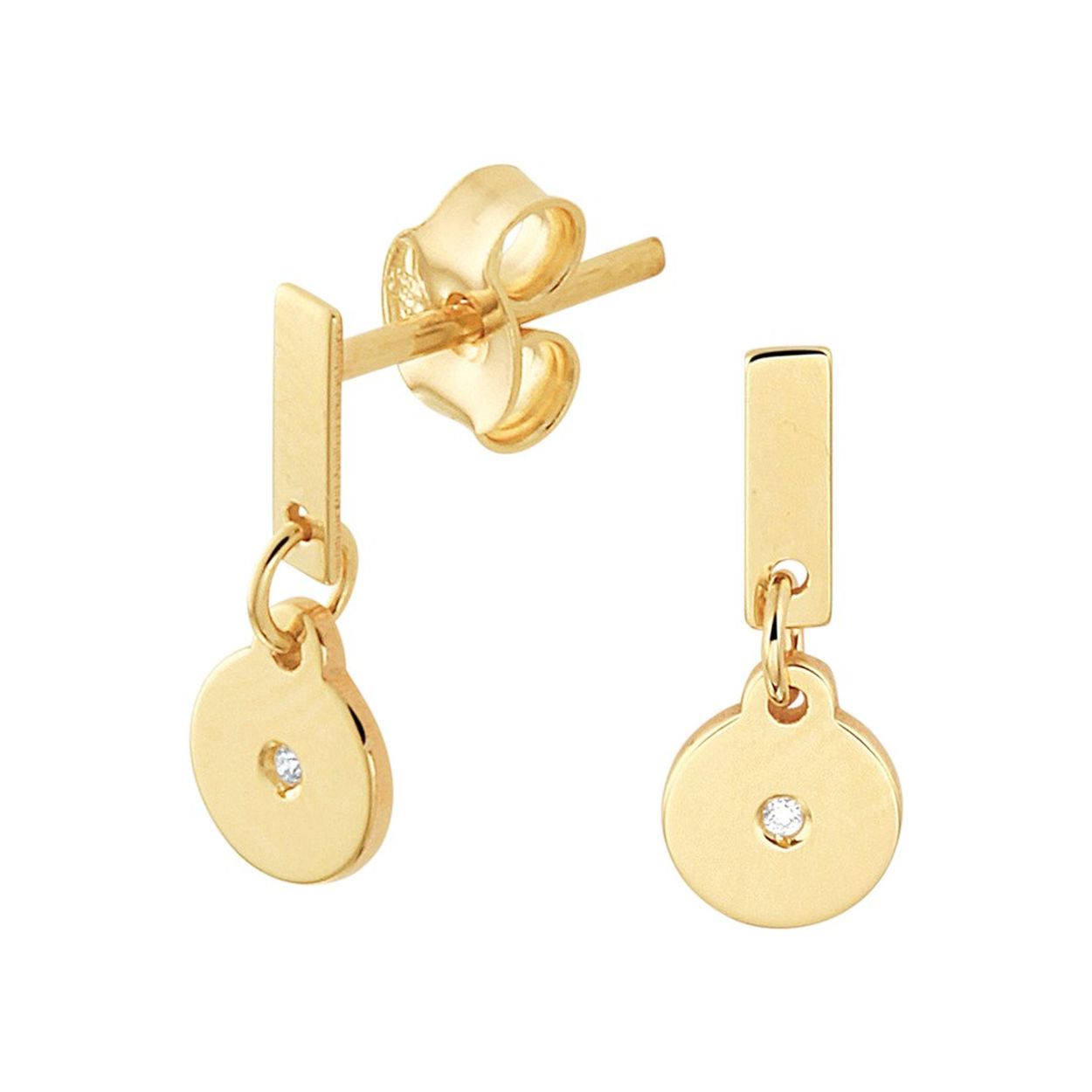 14k Geelgouden oorhangers uitgevoerd met een schitterende diamant. De oorhangers hebben een totale hoogte van 13mm.