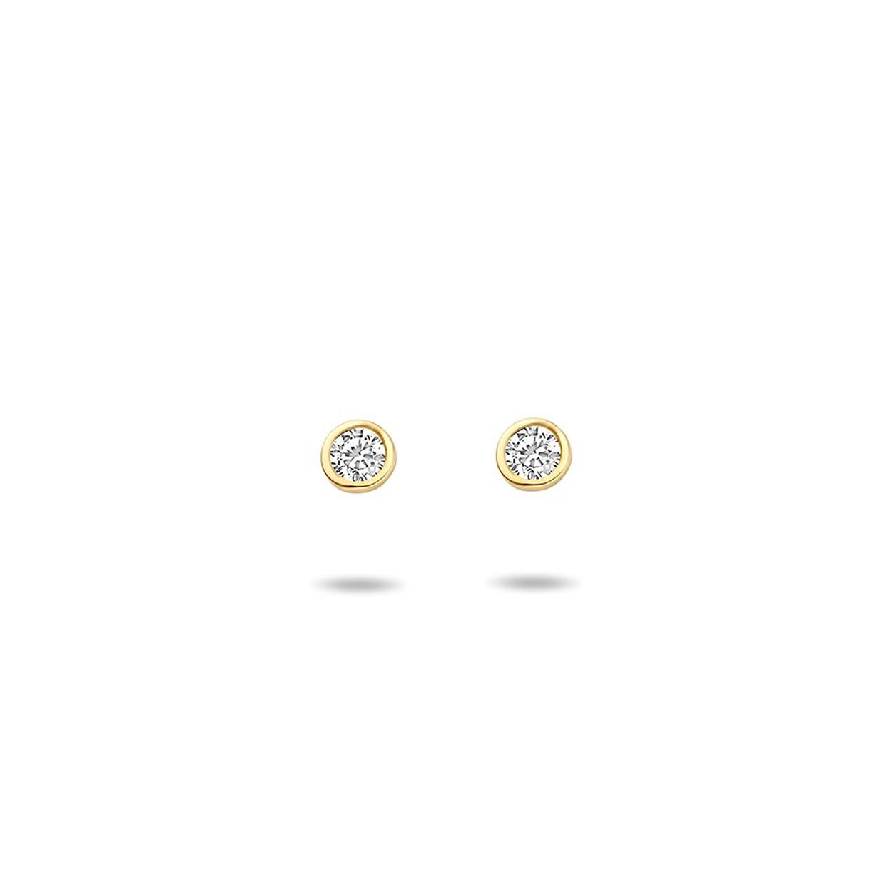 14k Geelgouden oorknoppen uitgevoerd met een heldere zirkonia. De oorknoppen hebben een diameter van 2.5mm.