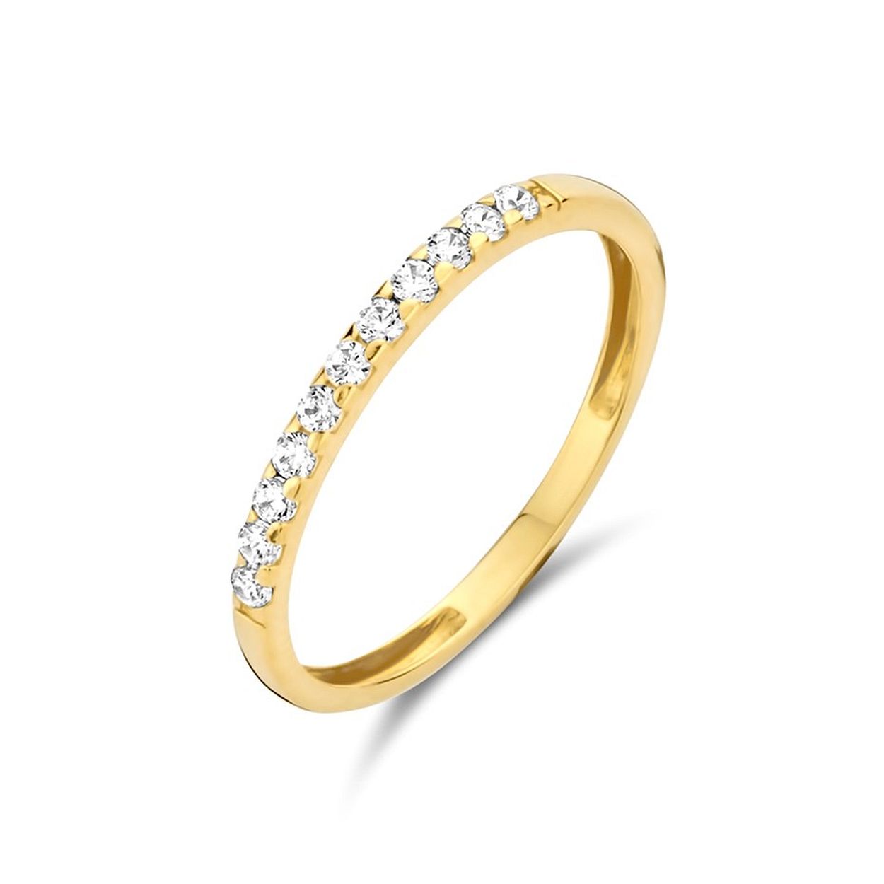 14k Geelgouden aanschuifring uitgevoerd met een schitterende zirkonia rij. De ring heeft een breedte van 1.6mm.