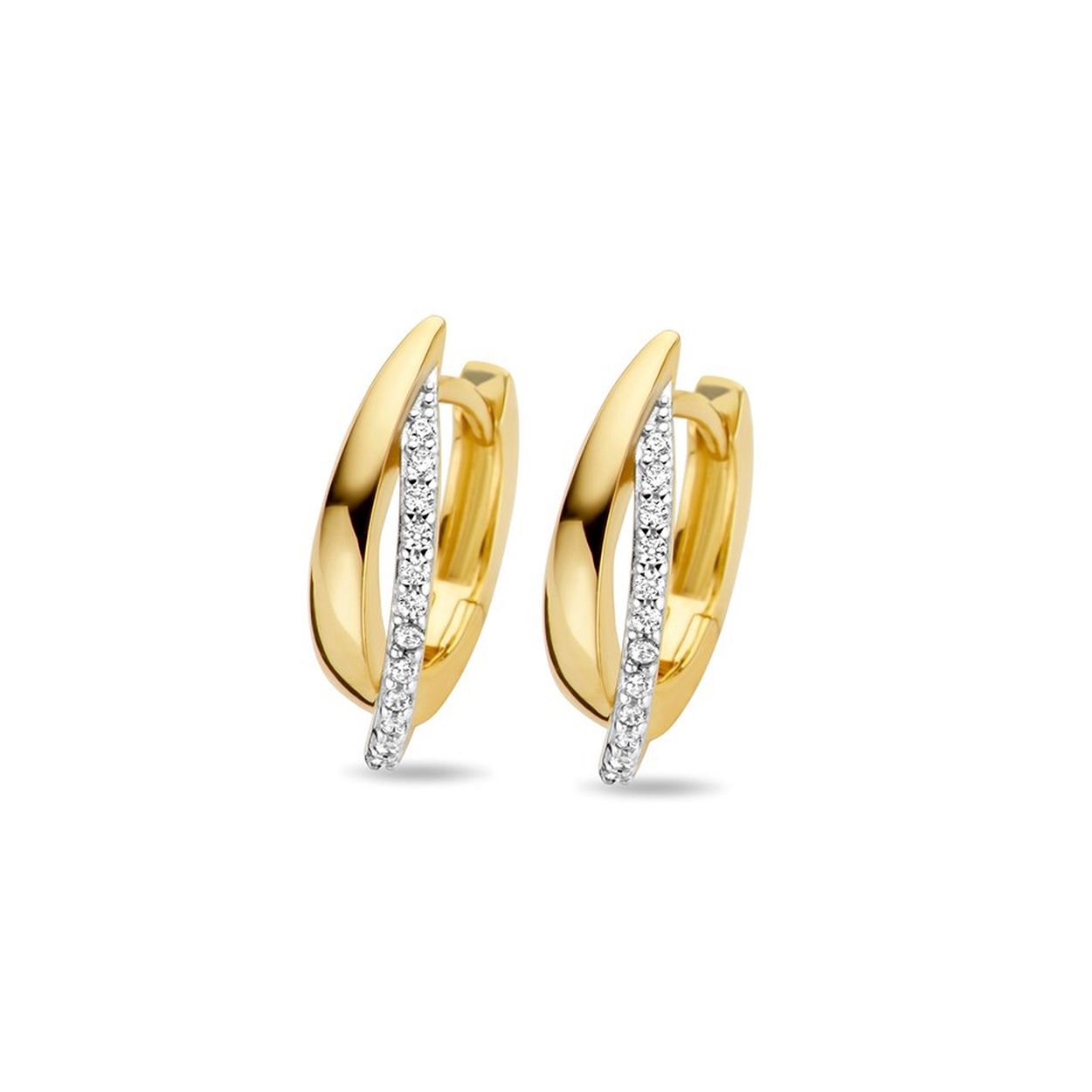 14k Geelgouden klapoorringen uitgevoerd met een schitterende zirkonia rij. De oorringen zijn bicolor gestift en hebben een afmeting van 16x4.5mm.