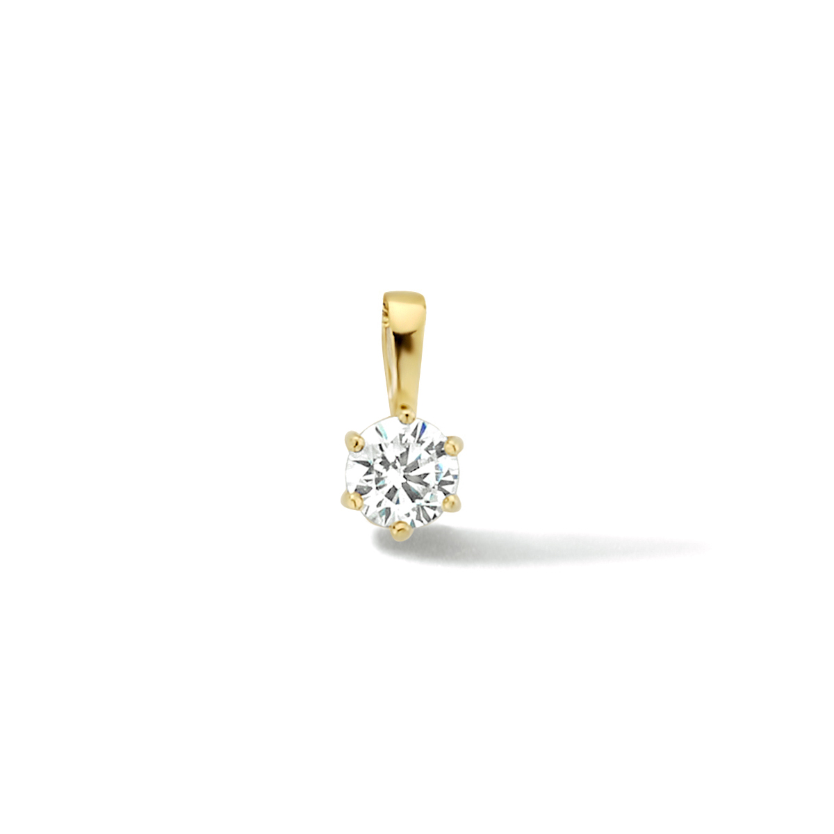 14k Geelgouden hanger uitgevoerd met een schitterende zirkonia. De hanger heeft een afmeting van 9x4.5mm.