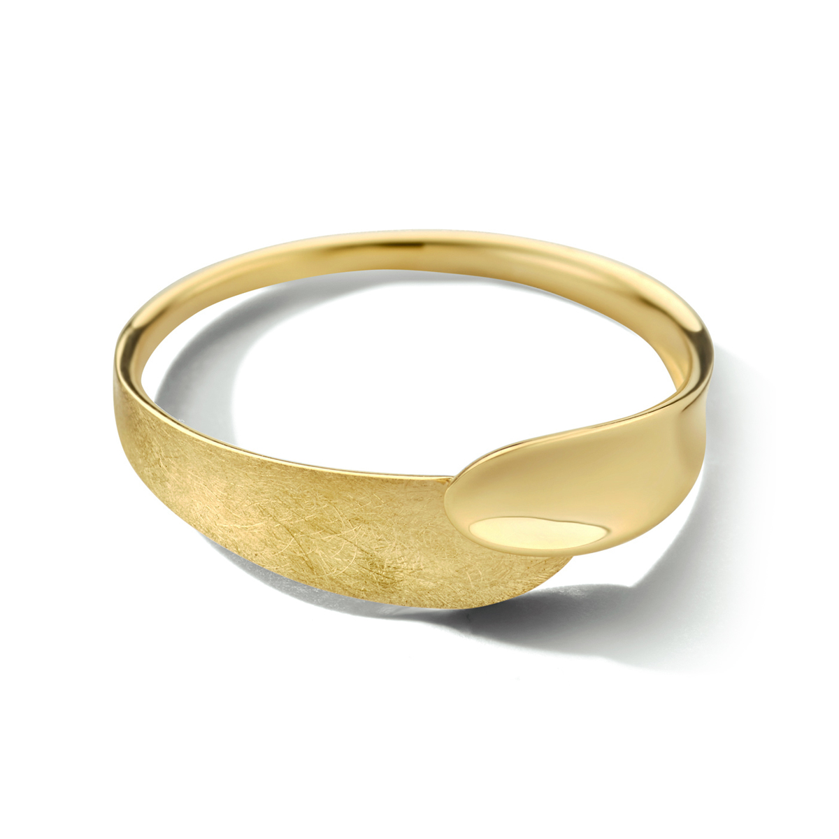 14krt Geelgoud ring gescratcht 