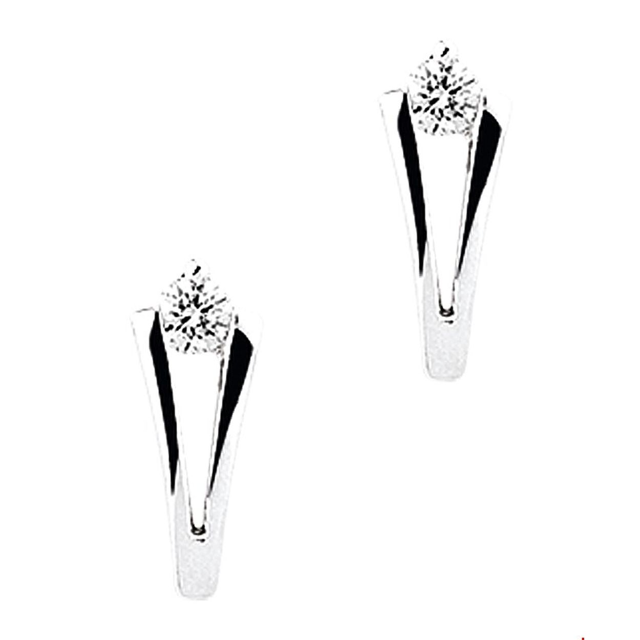 Beschrijving: Witgouden oorknoppen met diamant. 
Verpakt per: 1
Doelgroep: dames
Zetting: solitaire (span zetting)