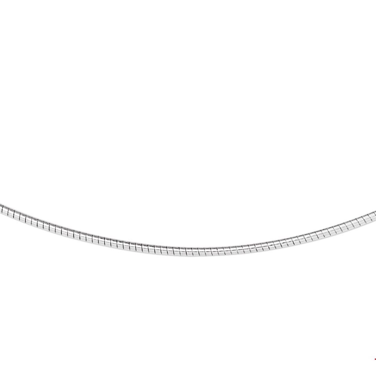 Witgouden omega collier met schroefslot. 
Breedte: 1.2 mm
Lengte: 45 cm