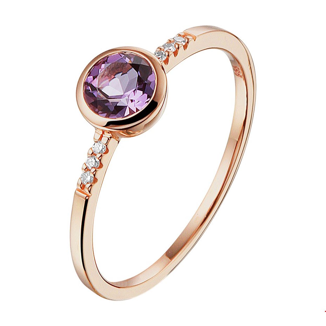 Beschrijving: 14k Rosegouden ring uitgevoerd met schitterende amethyst en een diamant rij. De ring heeft een breedte van 6mm.