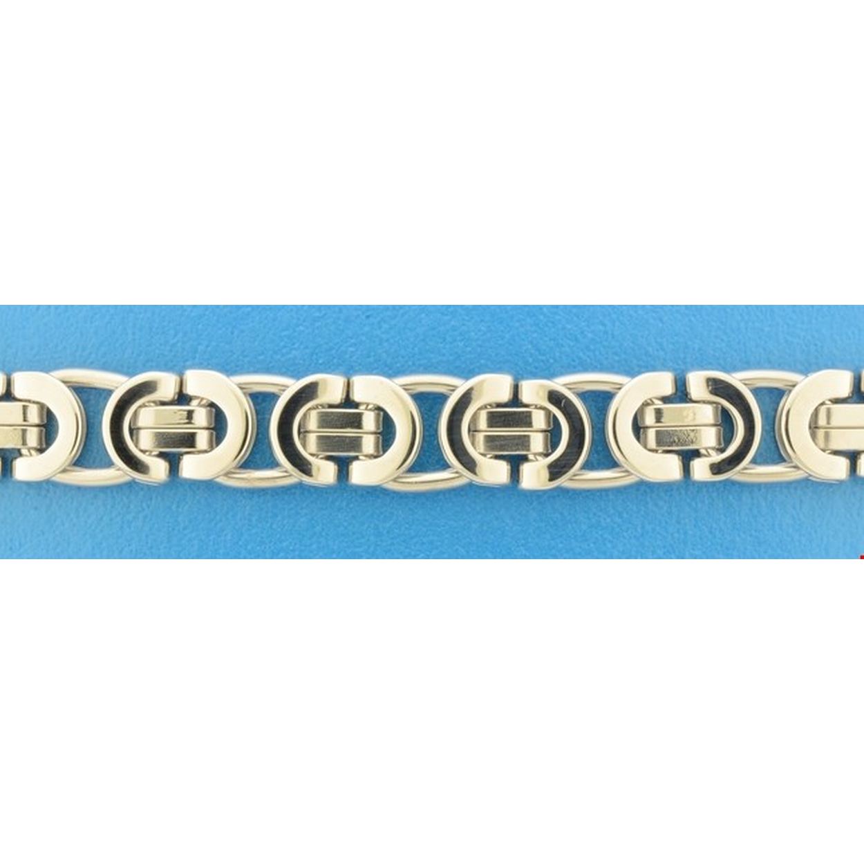 Beschrijving: Stalen collier met koningsschakel.
Uniekenummer serie: 34805
Verpakt per: 1
Doelgroep: heren
Breedte: 11.5 mm
Langste lengte: 67.5 mm