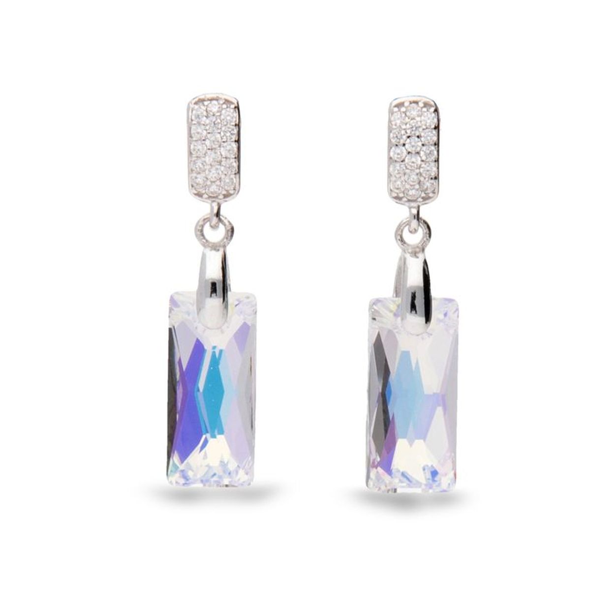 Deze oorstekers zijn gemaakt van echt zilver met een gerodineerde laag. Dat betekend dat de spark sieraden extra beschermd zijn tegen verkleuring.