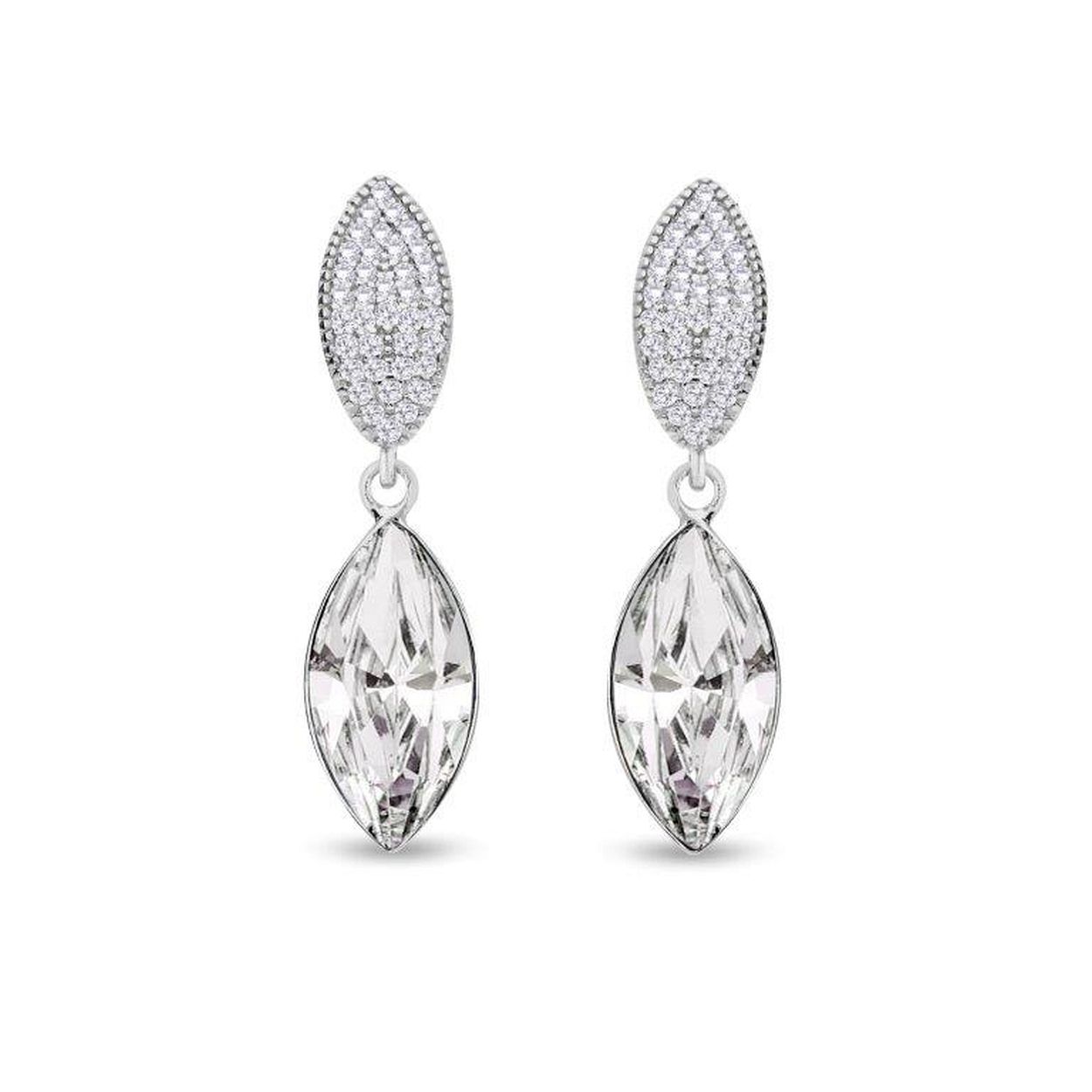 Deze oorhangers  is van het merk Spark Jewelry. Het is een damessieraad.
De verdere specificatie van de oorhangers  zijn als volgt:
Steensoort: Kristal
