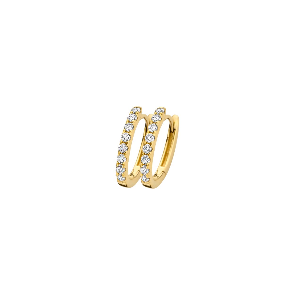 Gemaakt van 14k gecertificeerd gerecycled goud met lab grown diamant. Deze geelgouden Lab Diamonds creolen zijn verrijkt met 16 briljant geslepen Lab grown Diamanten van in totaal 0,24 ct. aan de voorzijde. De ovaalvormige creolen zijn 12,8 mm hoog.