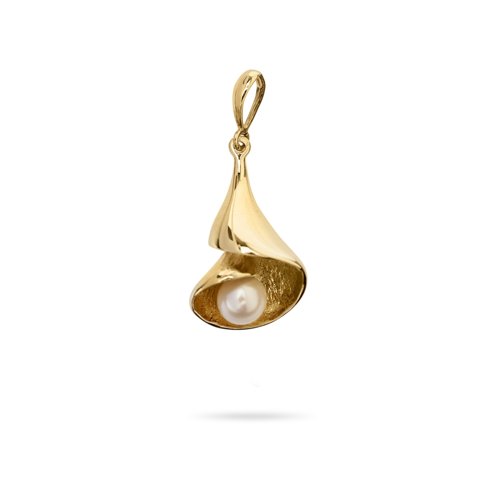Deze hanger is van het merk Leoni. Het is een damessieraad gemaakt van goud. De hanger is goud van kleur.