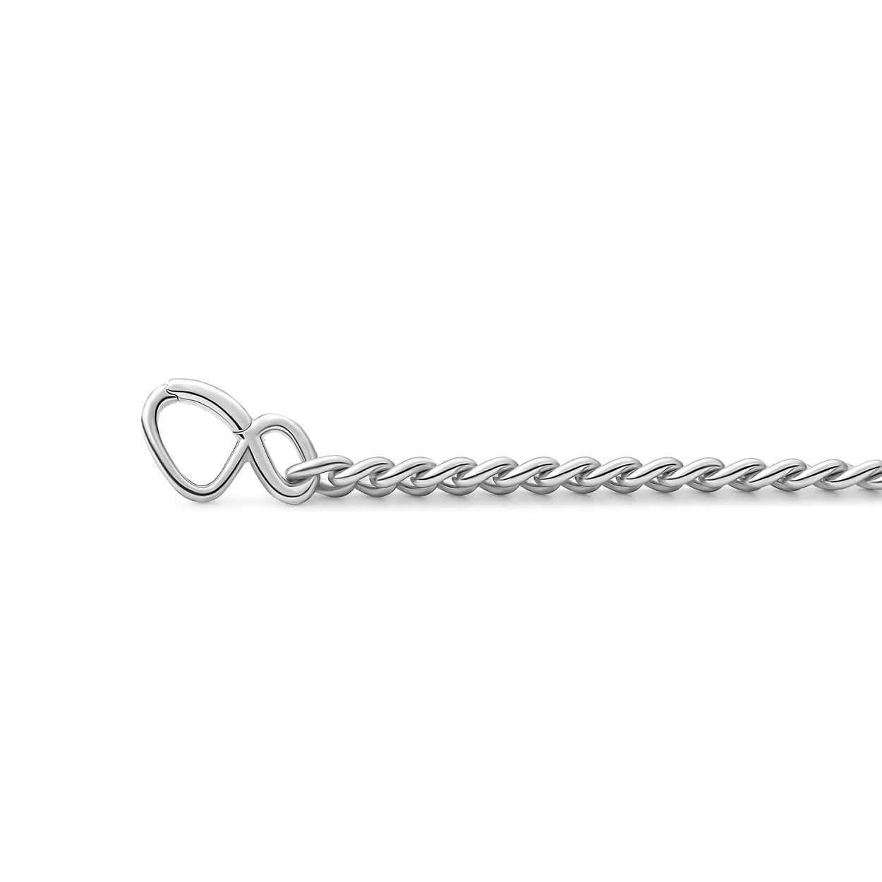 Deze armband is van het merk Sparkling Jewels. Het is een damessieraad gemaakt van zilver. De armband is zilver van kleur.
De verdere specificaties van de/het armband zijn als volgt:
