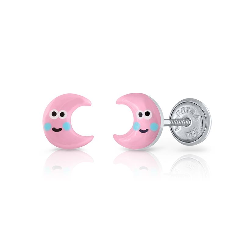 Hoe leuk zijn deze maantjes oorbellen van Lapetra? De opvallende oorknopjes hebben een super schattig gezichtje waar je meteen vrolijk van wordt! Door de handige schroefsluiting verlies je de oorknopjes niet en kan je ze zelfs met slapen inhouden. 

Lapetra kindersieraden
Lapetra is het nieuwste handgemaakte, zilver gerhodineerde sieradenmerk voor jonge meiden. De opvallende oorknopjes met unieke designs zijn voorzien van een schroefsluiting; deze draait stevig vast. Hierdoor verliezen ze de oorknopjes niet en kunnen ze deze zelfs comfortabel inhouden bij het slapen. Bij alle sieraden ontvang je een metalen blikje: een feestje om te geven én te krijgen!

Specificaties
  - LPOS0041
  - oorknopjes
  - 925 sterling zilver
  - Afmeting: 0,9 x 0,4 cm