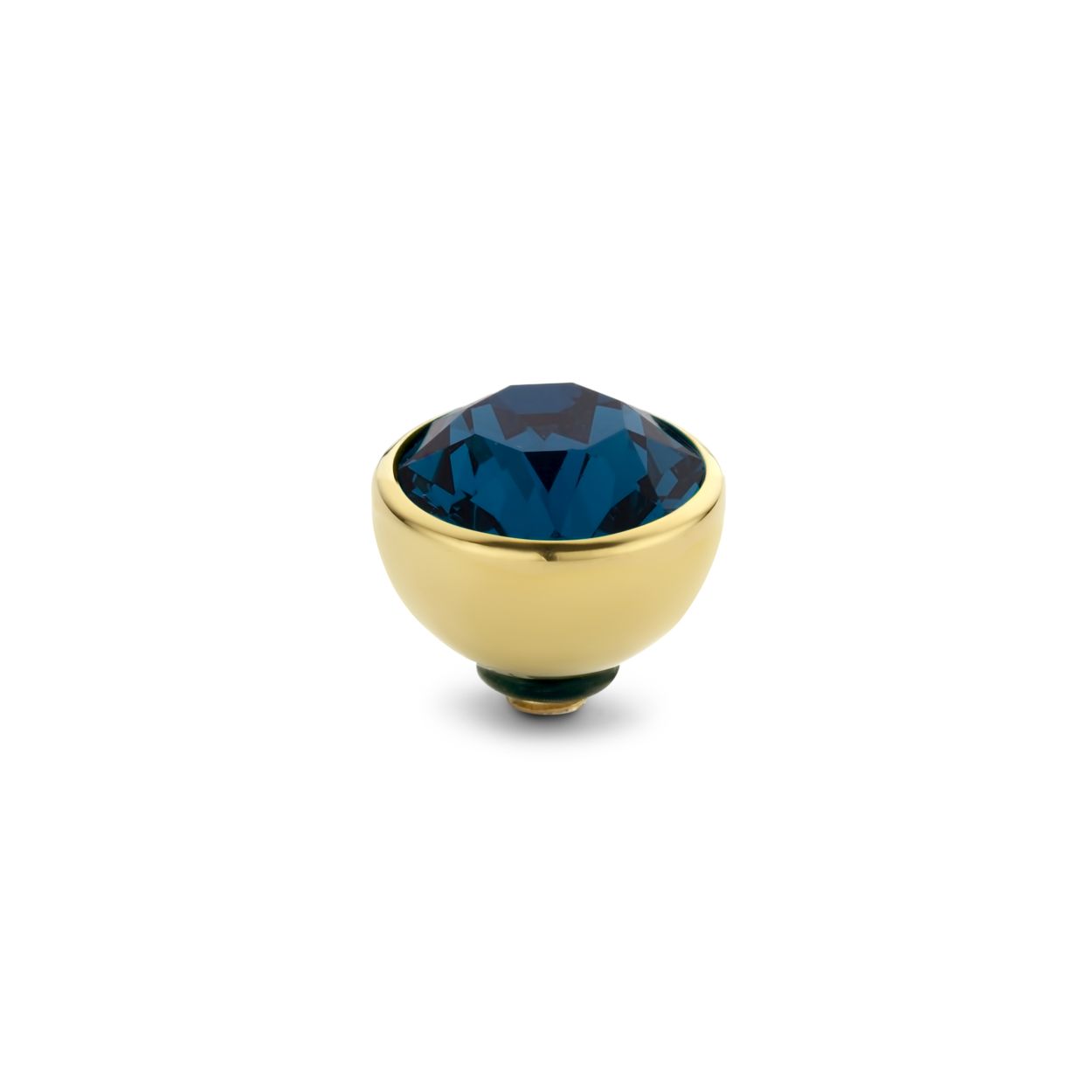 Het Melano Twisted Basic CZ steentje is ons bekende basis steentje van 8 mm. Met dit tijdloze steentje zit je áltijd goed en je hebt de keuze uit alle kleuren van de regenboog (en zelfs meer)!