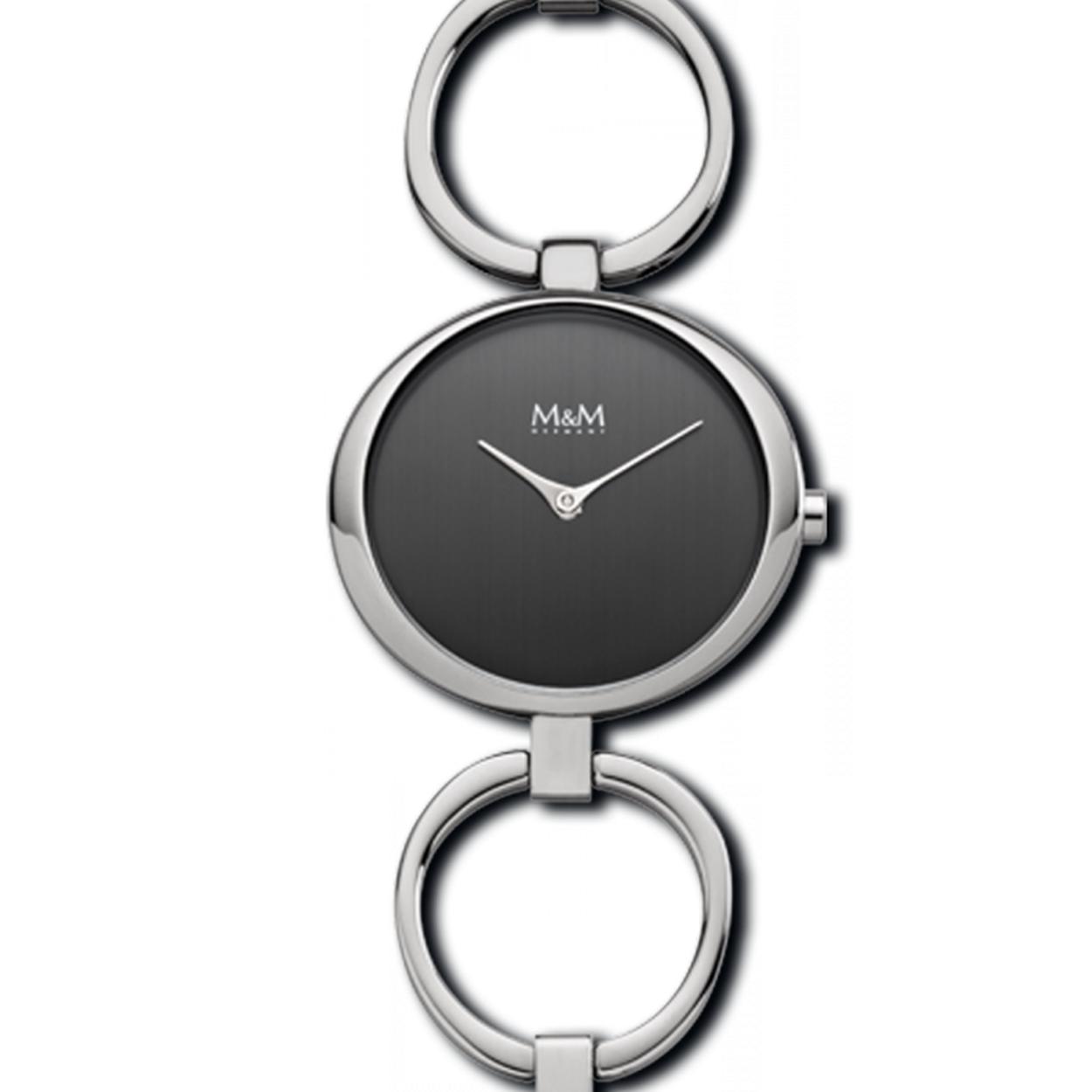 Dit M&M horloge is een dameshorloge. De diameter van de kast is 34 x 32 mm en heeft een dikte van 7 mm. De kast is zilver van kleur. De band is gemaakt van edelstaal en is zilver van kleur. Het glas van het horloge is gemaakt van gehard mineraal. De waterdichtheid is 3 ATM.