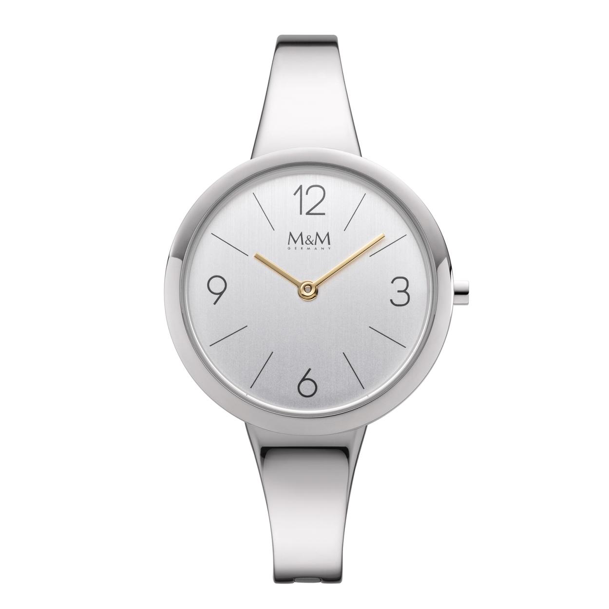 Dit M&M horloge is een dameshorloge. De diameter van de kast is 34 mm. De kast is zilver van kleur. De band is gemaakt van edelstaal en is zilver van kleur. Het glas van het horloge is gemaakt van gehard mineraal. De waterdichtheid is 3 ATM.