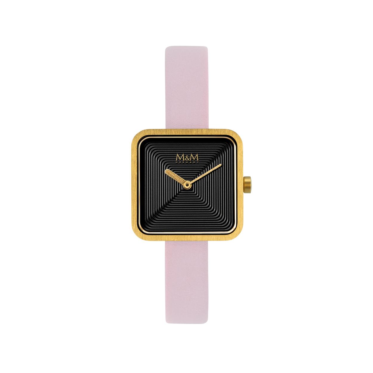 Dit M&M horloge is een dameshorloge. De diameter van de kast is 25 mm. De kast is goud van kleur. De band is gemaakt van leder en is roze van kleur. Het glas van het horloge is gemaakt van gehard mineraal. De waterdichtheid is 3 ATM.