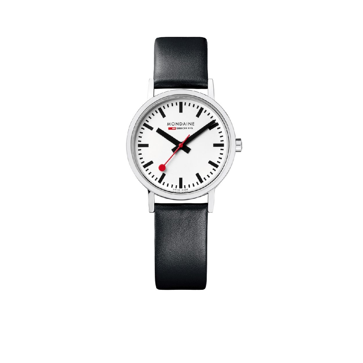 Mondaine M658.30323.11SBB Horloge - Classic - Leer - 30mm
Dit unieke Mondaine horloge met nummer: M658.30323.11SBB uit de Classic serie heeft een elegant uiterlijk. Op de witte wijzerplaat is de uursaanduiding met strepen duidelijk zichtbaar en als blikvanger draait de rode secondewijzer sierlijk in het rond, net als de wel bekende stationsklok. Aan het stalen ronde kastje zit een zwarte leren band met een gespsluiting. Het horloge is Swiss Made, heeft een mineraalglas, een doorsnee van 30mm en is 3ATM. 

Het Merk:
The Official Swiss Railway Watch. Gebaseerd op de officiele stationsklok van de Zwitserse spoorwegen, is 30 jaar geleden de horlogelijn onder het merk Mondaine opgezet. Zwitserse kwaliteitsuurwerken, net zo punctueel als de Zwitserse treinen. Een echte design klassieker met een unieke wijzerplaat en de wereldberoemde rode secondewijzer met bolletje. Herkenbaar uit duizenden.

Specificaties:
- Mineraalglas
- Witte wijzerplaat
- Zwarte leren band
- Swiss Made
- 3ATM (Regen- & spatwaterdicht)
- AÃ 30mm