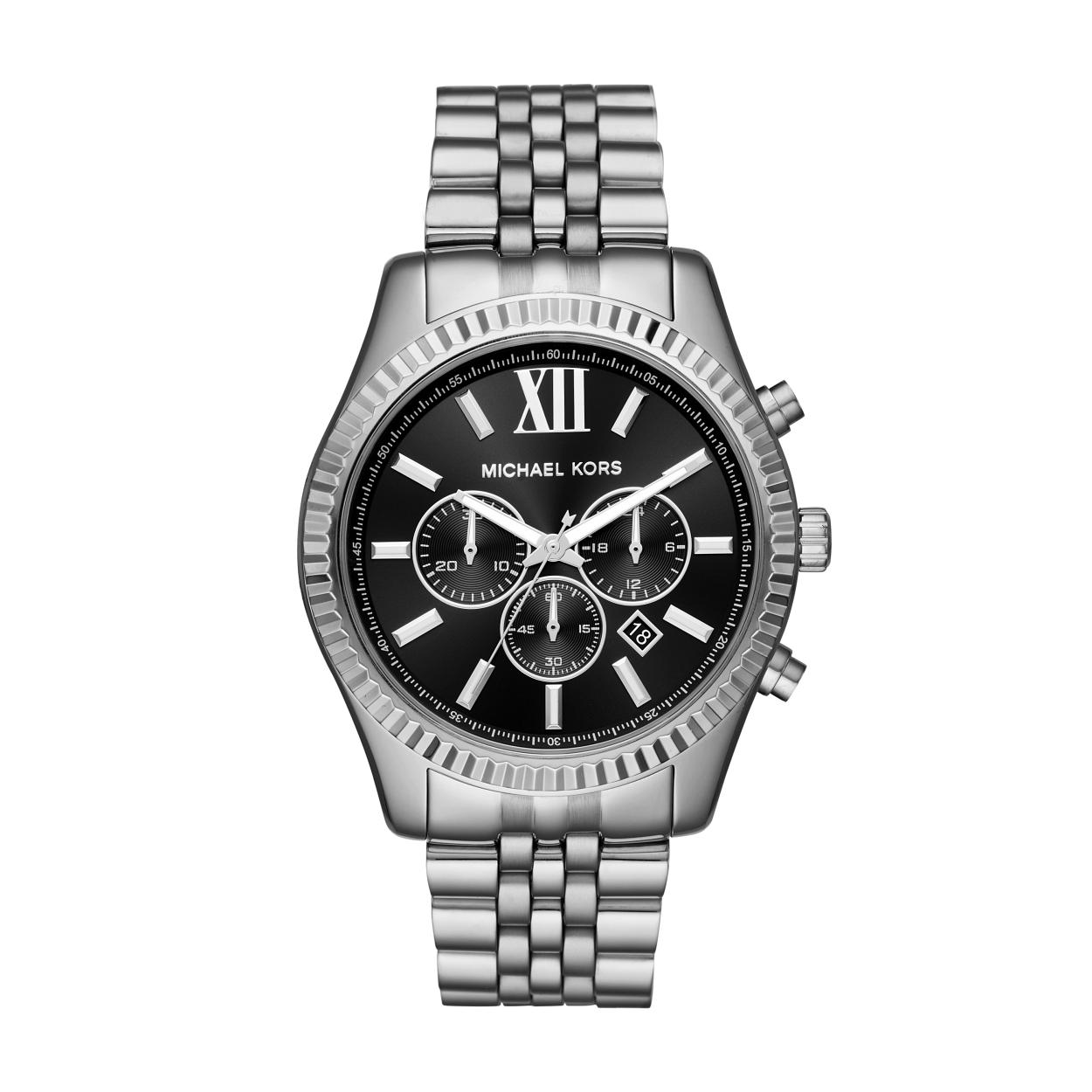 Dit herenhorloge is van het merk Michael Kors. Het is een chrono horloge met een band gemaakt van edelstaal. De diameter van de kast is 44 mm.
De verdere specificaties van het horloge zijn als volgt:
Bandbreedte (mm): 22
Kastmateriaal: edelstaal
Techniek: quartz