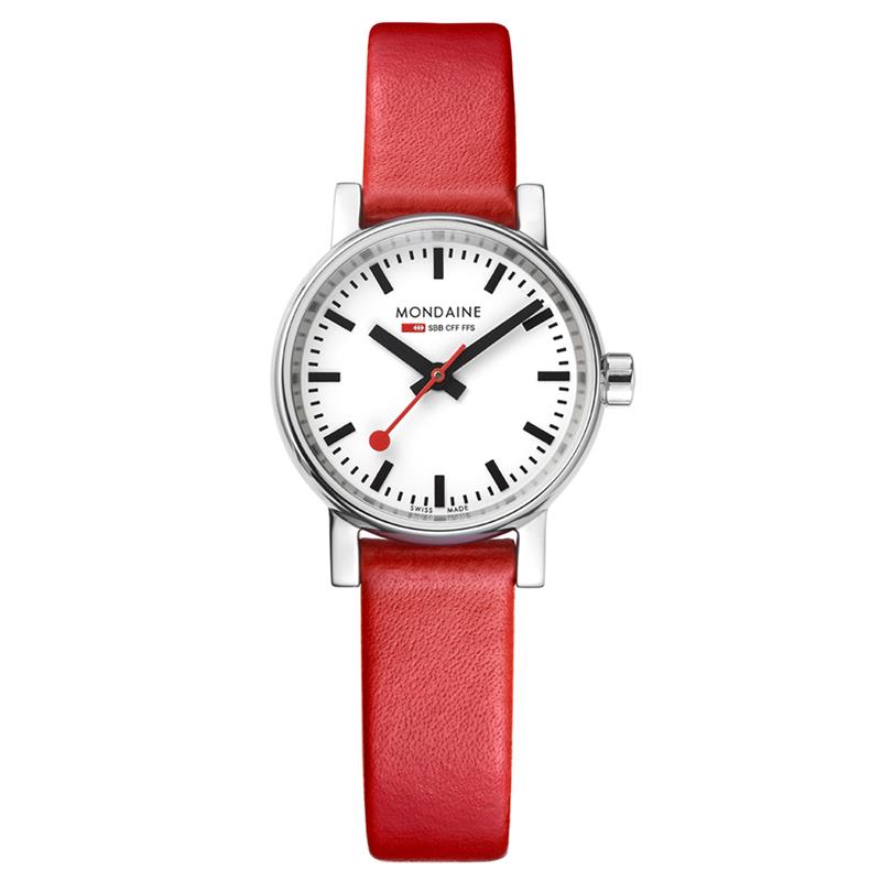 Mondaine - MSE.26110.LC - Evo2
Dit design dameshorloge uit de Mondaine Evo2 serie is een stijlvol horloge uit de eerste a&acirc;Official Swiss Railway Watcha&acirc; serie. Het horloge heeft krasvast saffierglas en een glanzende licht gebolde horlogekast met een kastdiameter van 26 mm. De band van het horloge is van leer. 

HET MERK 
The Official Swiss Railway Watch. Gebaseerd op de officiele stationsklok van de Zwitserse spoorwegen, is 30 jaar geleden de horlogelijn onder het merk Mondaine opgezet. Zwitserse kwaliteitsuurwerken, net zo punctueel als de Zwitserse treinen. 
Een echte design klassieker met een unieke wijzerplaat en de wereldberoemde rode secondewijzer met bolletje. Herkenbaar uit duizenden.

SPECIFICATIES
- Krasvast saffierglas
- Licht gebolde kastvorm, A&Atilde; 26 mm
- Glanzende stalen horlogekast
- Witte wijzerplaat van de originele stationsklok
- Rood lederen horlogeband met glanzende stalen gesp
- Swiss Made