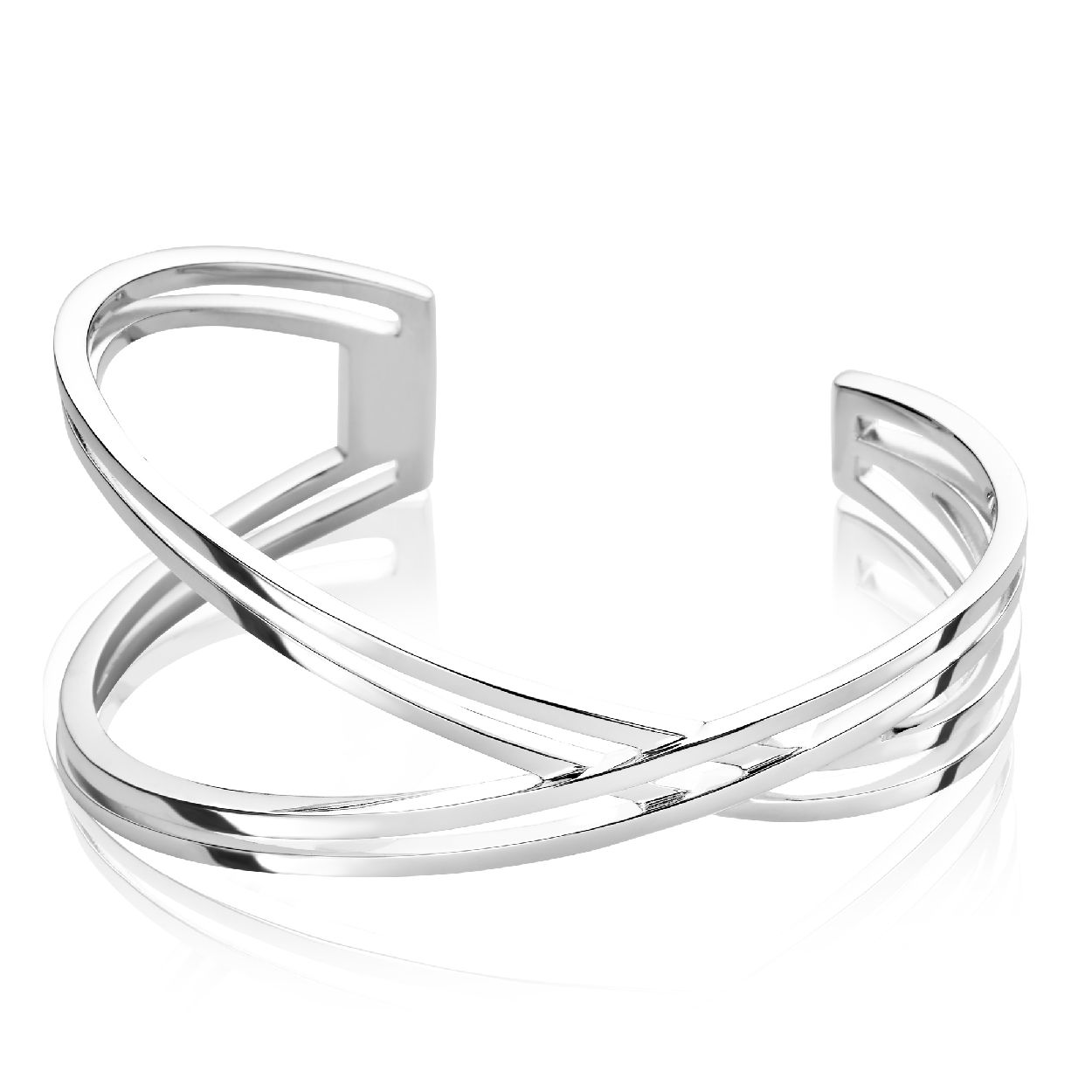 ZINZI zilveren gladde fantasie klem armband van 30mm breed, exclusief ontworpen door mode-ontwerper Mart Visser. De armband heeft een strak design, waarbij twee rechte banen elkaar kruisen. Mart Visser heeft gekozen om het kruispunt niet in het midden van de armband te plaatsen, waardoor je zelf om je pols de armband creatief kunt draaien. Iedere dag een ander design. Deze chique zilveren armband draagt herkenbaar de signatuur van Mart Visser. Vervaardigd van eerste gehalte zilver (925) en met extra rodiumlaag voor een langdurige glans.