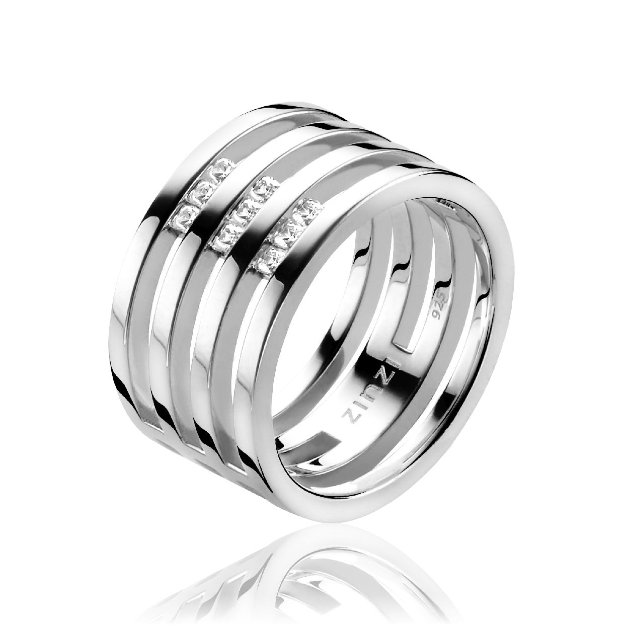 ZINZI zilveren ring exclusief ontworpen door Mart Visser. Prachtige opengewerkte ring van 10mm breed met vier strakke banen.In het midden zijn negen witte zirconia's gezet voor de sparkling look. Deze ring draagt in het midden herkenbaar de signatuur van Mart Visser. Vervaardigd van eerste gehalte zilver (925) en met extra rodiumlaag voor een langdurige glans.