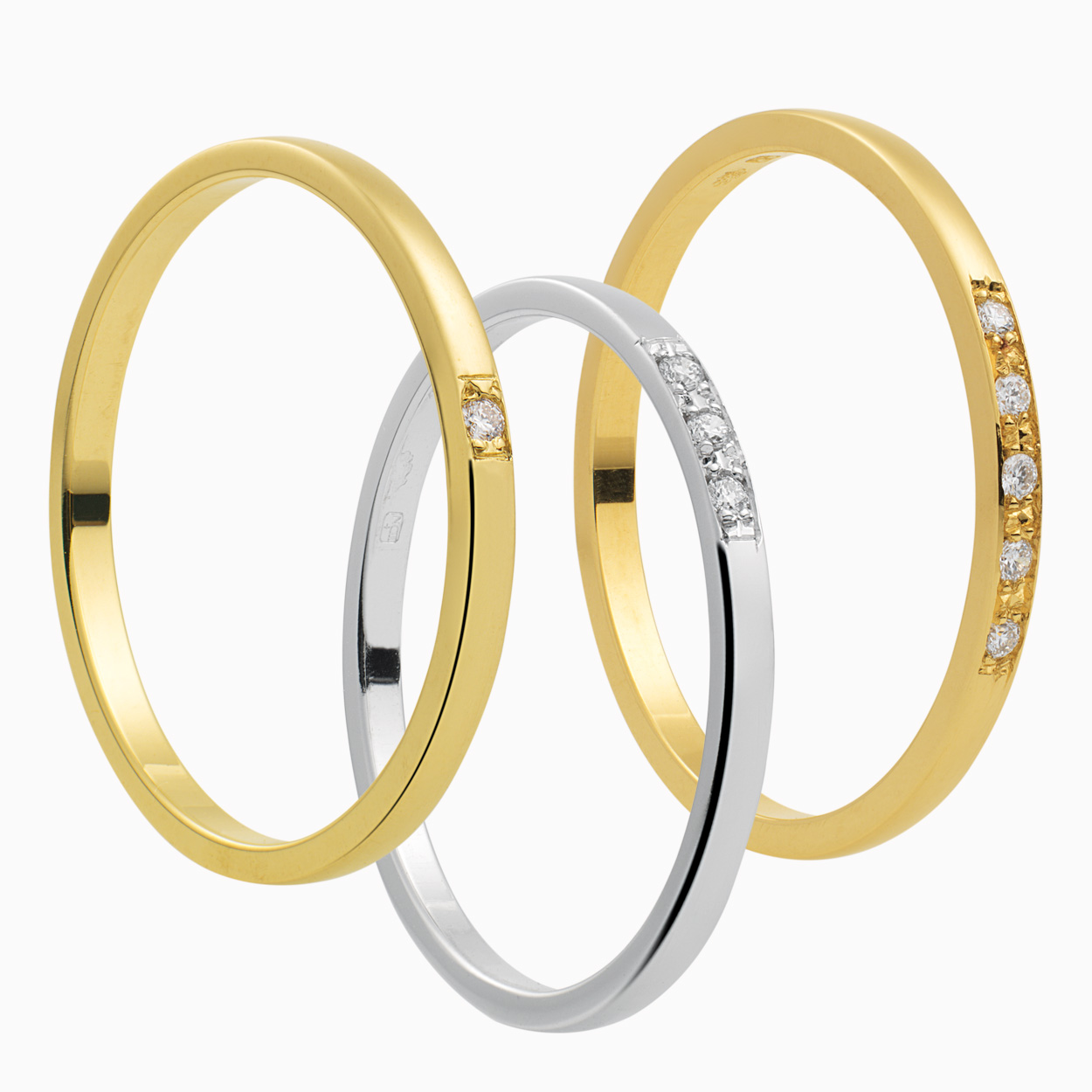 Nr2-3x0.01 Bijzetring met briljant VVS-VS 