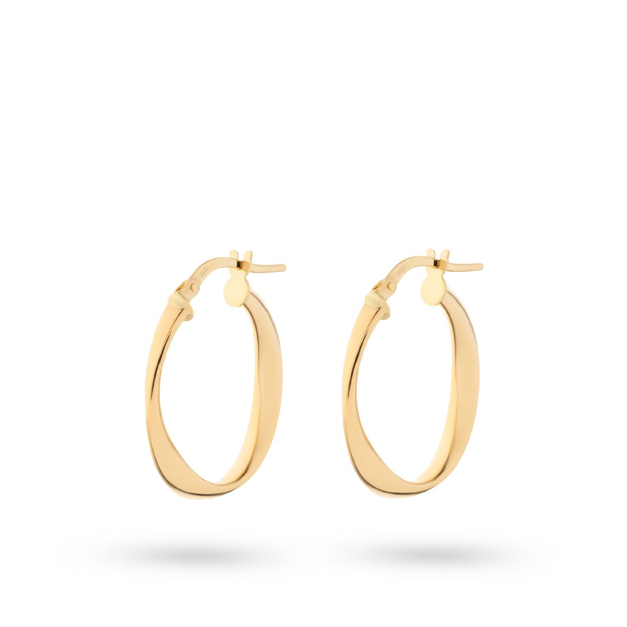 Dit zijn creolen van het merk Swing Jewels. De kleur van het sieraad is geelgoud.