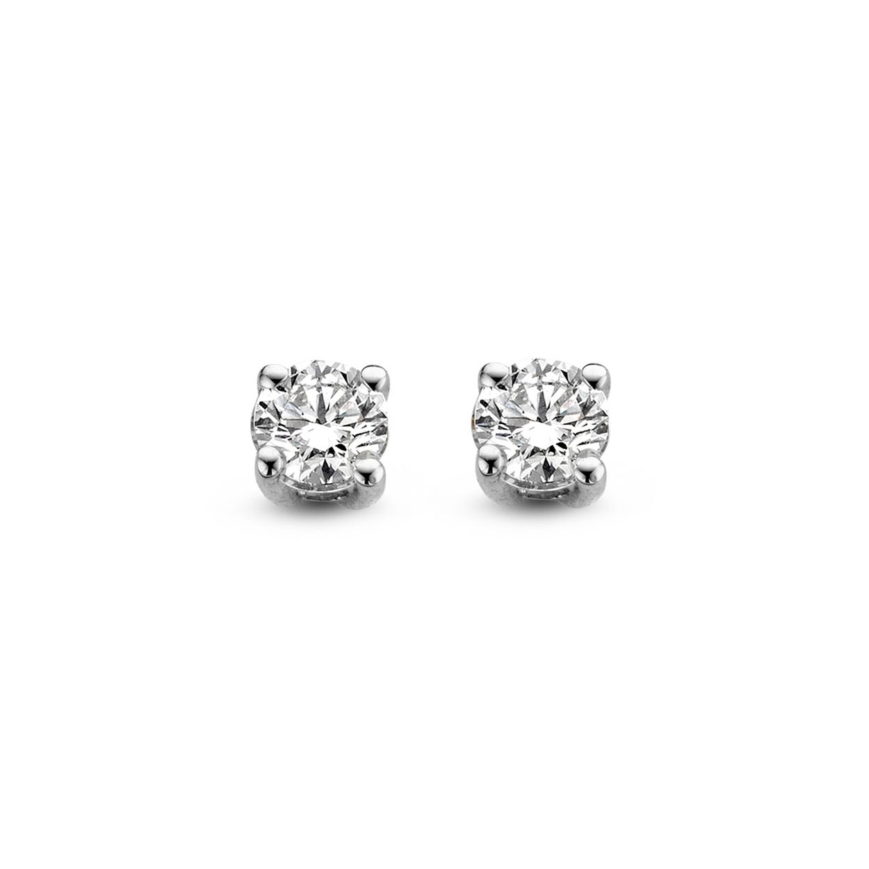 Witgouden solitair oorstekers 'Olivia' met 2 x 0.15 crt. briljant OA25010030
Gouden dames oorbellen 18 krt. goud 
- 100% diamant -

Lab grown diamonds

Echte diamant, maar gemijnd in een laboratorium boven de grond in plaats van diep onder de aardkorst. Optisch, kwalitatief, esthetisch en qua (chemische) eigenschappen zijn diamanten uit een mijn of uit een laboratorium exact gelijk. De herkomst maakt in dat opzicht dus niets uit, maar met laboratorium diamant kiezen wij voor een ecologisch en ethisch verbeterd proces.