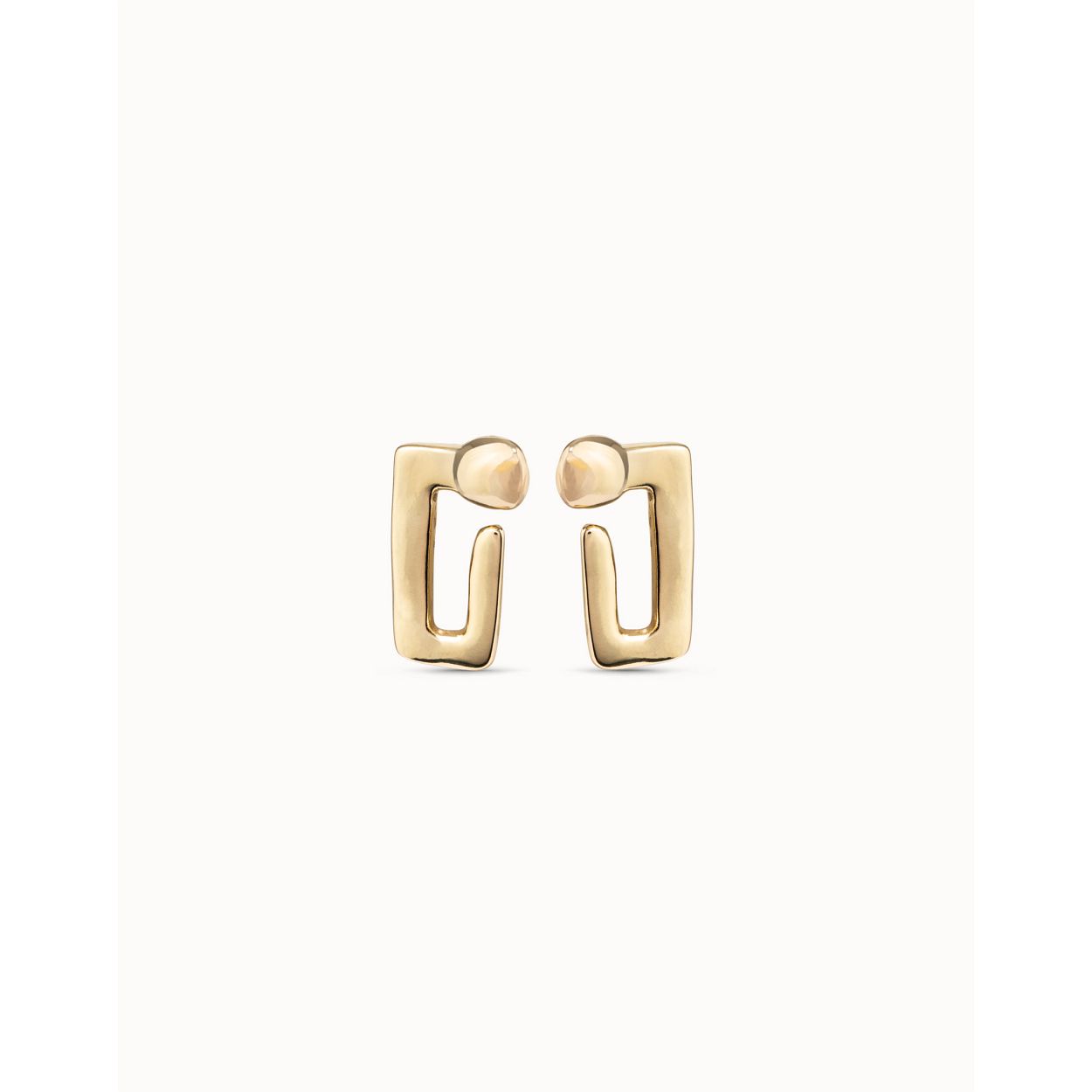 Dit is een ring van het merk Unode50. Het materiaal is . Daarnaast is het verguld in goud.