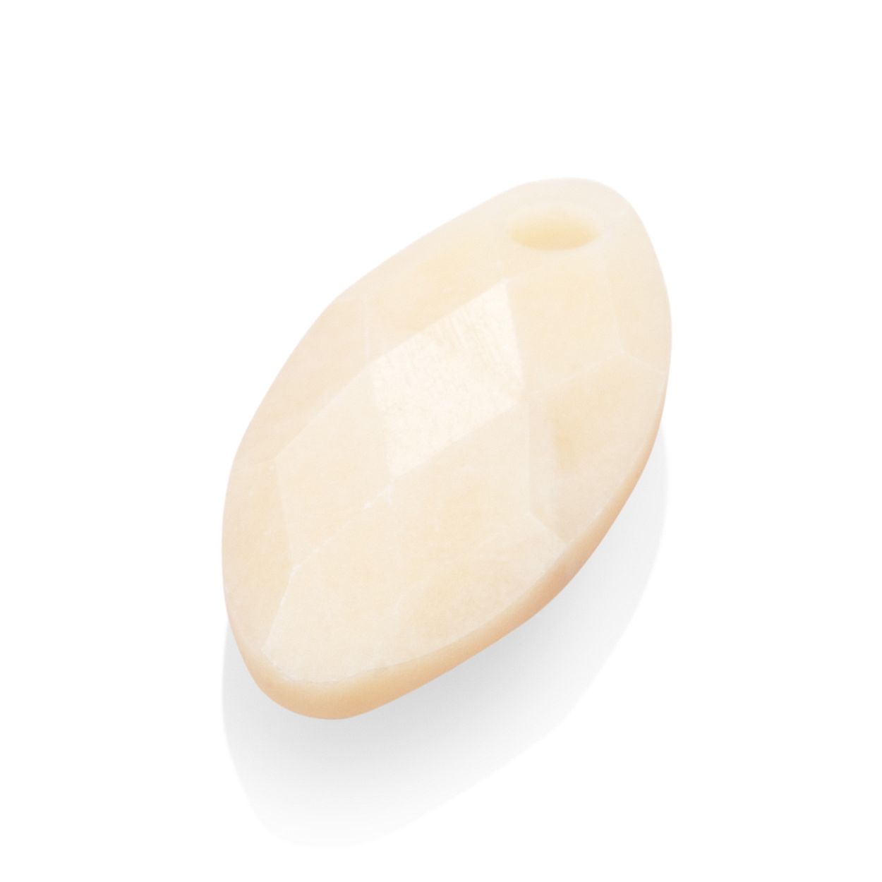 Dit is een hanger van het merk Sparkling Jewels. De maat is 15*28mm. Dit sieraad bevat een beige agaat (beige agate).
