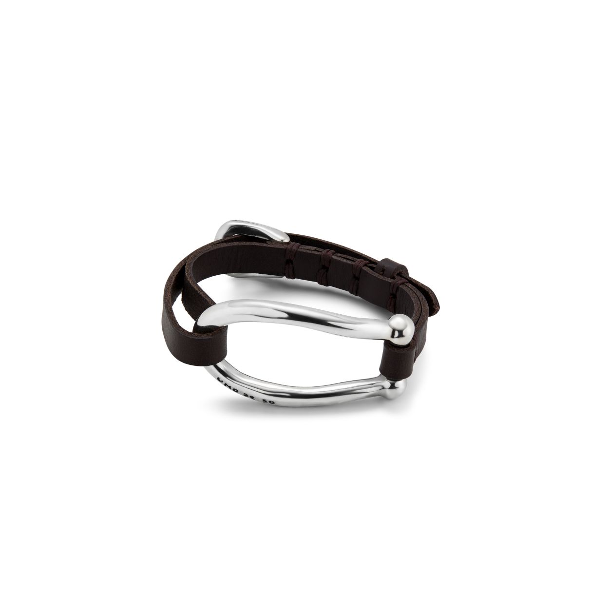 Dit is een armband van het merk UNOde50. Het is gemaakt van metaal.