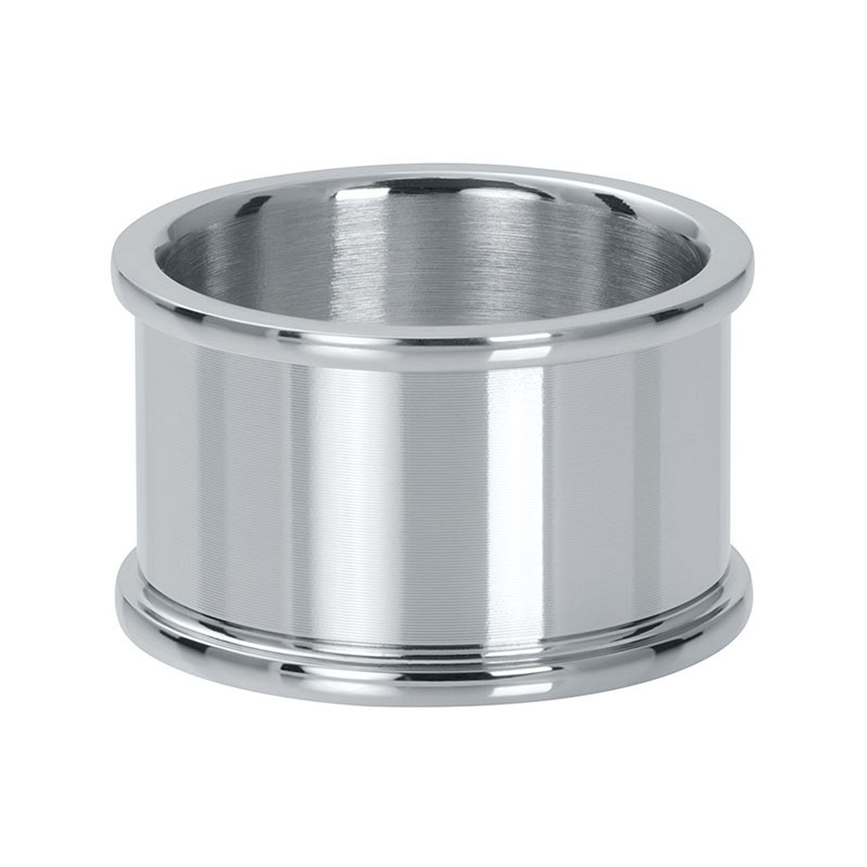 De iXXXi basis ring is gemaakt van stainless steel.
\nOm de iXXXi basis ring compleet te maken behoor je deze te vullen met minimaal 10 mm aan iXXXi vulringen, voorkeur voor een extra 1mm vulring om te zorgen dat de vulringen niet rond draaien in de basisring.
\n
\nDit is het middelste model qua breedte van de serie basisringen. Totale breedte is 12 mm. Deze vul je met 10 - 11 mm aan vulringen. Hoe dat stel je zelf samen. Vind je dit moeilijk? Kom langs bij ons in de winkel voor persoonlijk advies of gebruik de iXXXi ring generator op onze site onder de link iXXXi. Met deze generator kun je alvast een sneak preview krijgen hoe je ring eruit komt te zien. LET OP! de basisringen van iXXXi draag je veelal een halve maat tot een maat groter dan een smallere ring.
\n
\nAdvies: doe met handen wassen, douchen, slapen en sporten je ringen af. Je hebt er zo veel langer plezier van!