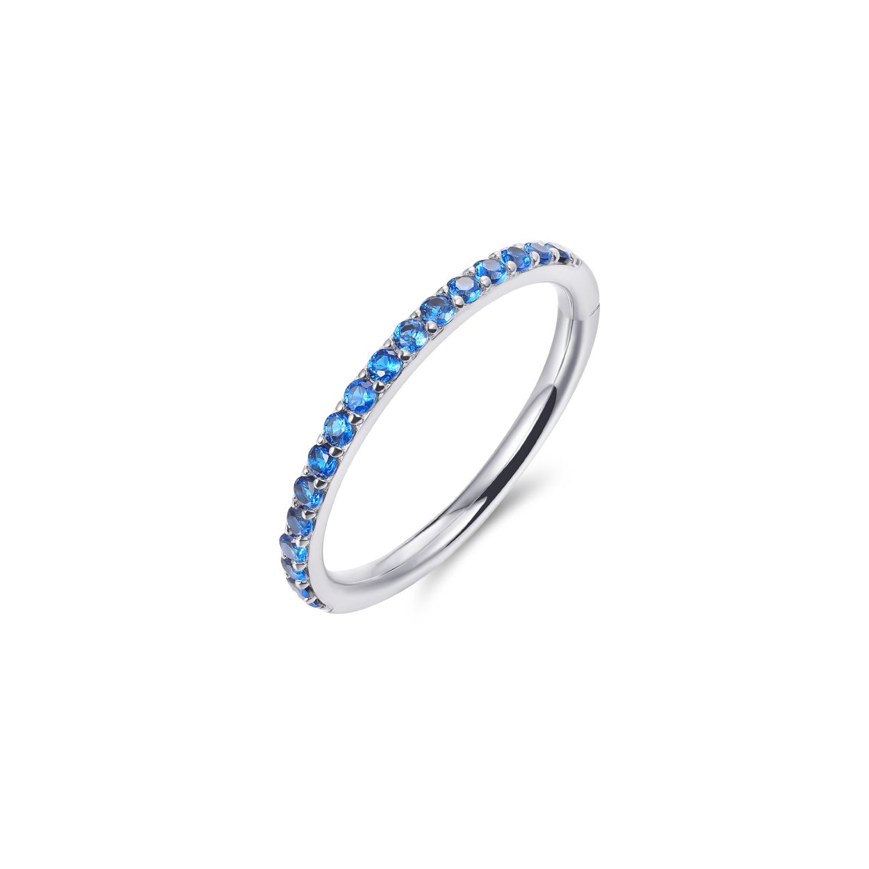 Ring uit de Daily Essentials collectie van Gisser Jewels gemaakt van Gerhodineerd Zilver. De ringmaat is 54 en de ringbreedte is 2 mm.