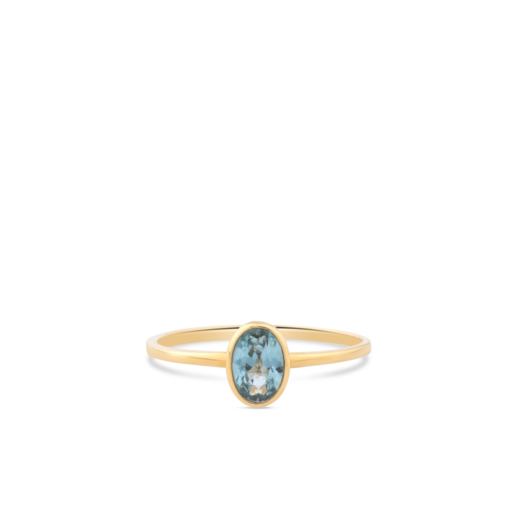 Deze prachtige aanschuifring mag niet missen in jouw sieradencollectie. De ring van het merk Swing Jewels is vervaardigd uit  geelgoud en is voorzien van een schitterende lichte blauwe ovaal geslepen zirkonia steen. De steen is 6,8 mm lang en 5 mm breed. Schitter met de mooie collectie van Swing Jewels.