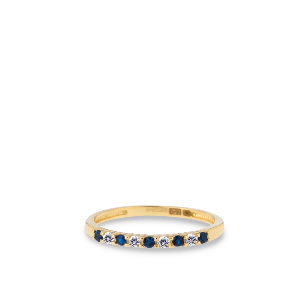 Dit is een ring van het merk Swing Jewels. De kleur van het sieraad is geelgoud. Dit sieraad bevat de edelsteen: zirconia. De kleur van deze edelsteen is: donkerblauw.