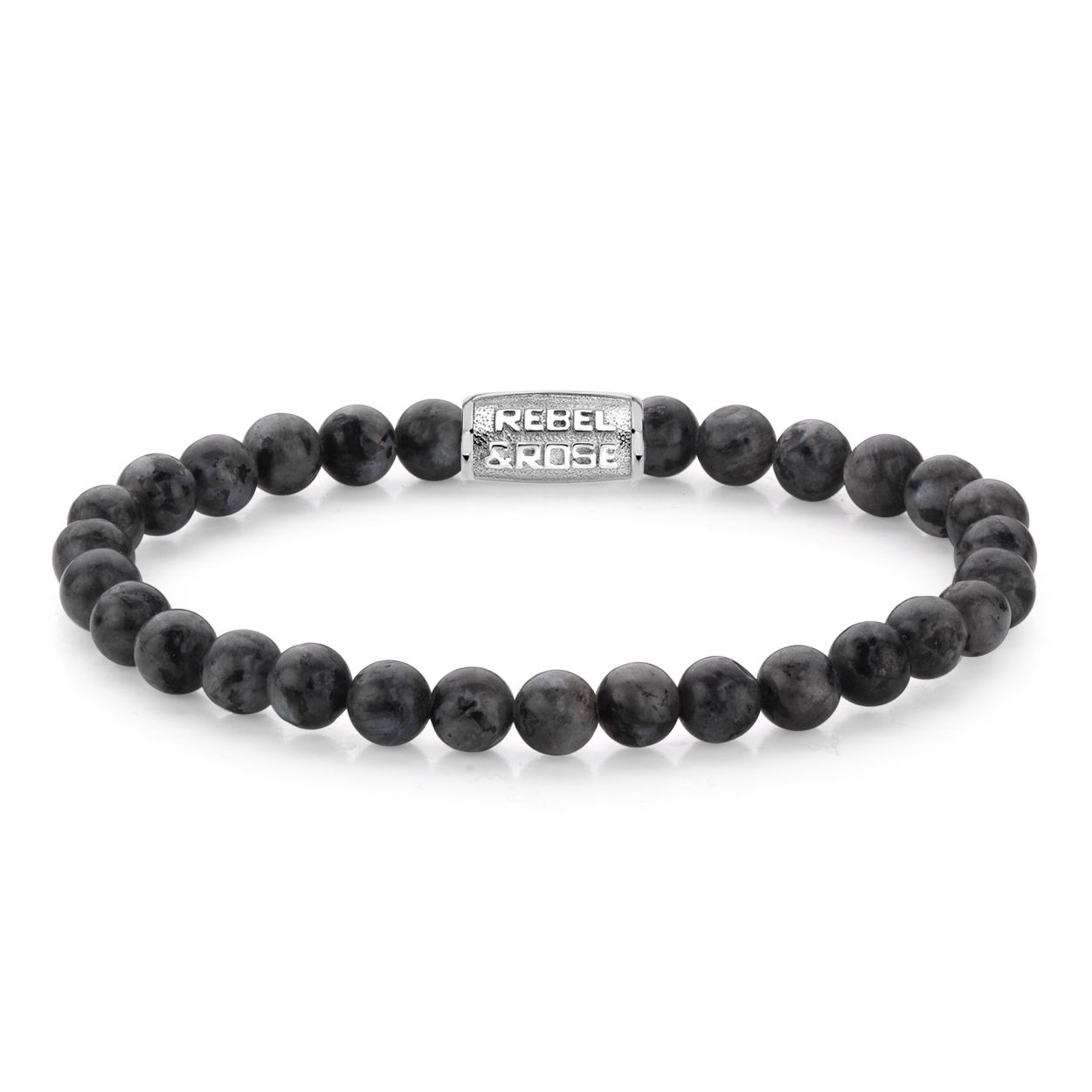 Edelstenen bead armband, handgemaakt van 6mm grijze Larvikite stenen met een zilverkleurige sluiting. Het Rebel & Rose sieraad is makkelijk te combineren met andere zilveren, leren of kralenarmbanden.