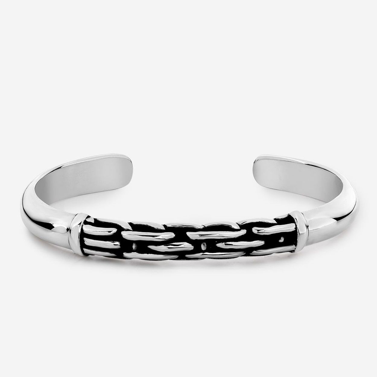 Sterling zilveren bangle armband van het merk Rebel & Rose. De armband is handmade in Bali van het hoogste zilvergehalte (925) Sterling Silver.