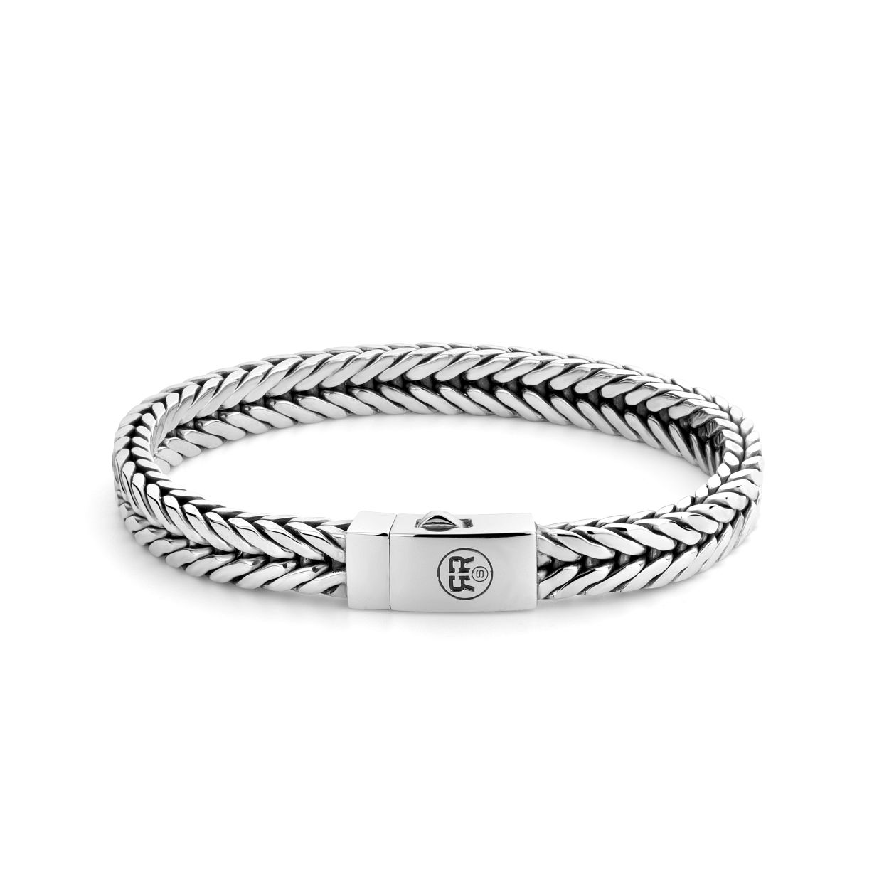 Deze armband is van het merk Rebel & Rose. Het is een herensieraad. De armband is zilver van kleur.