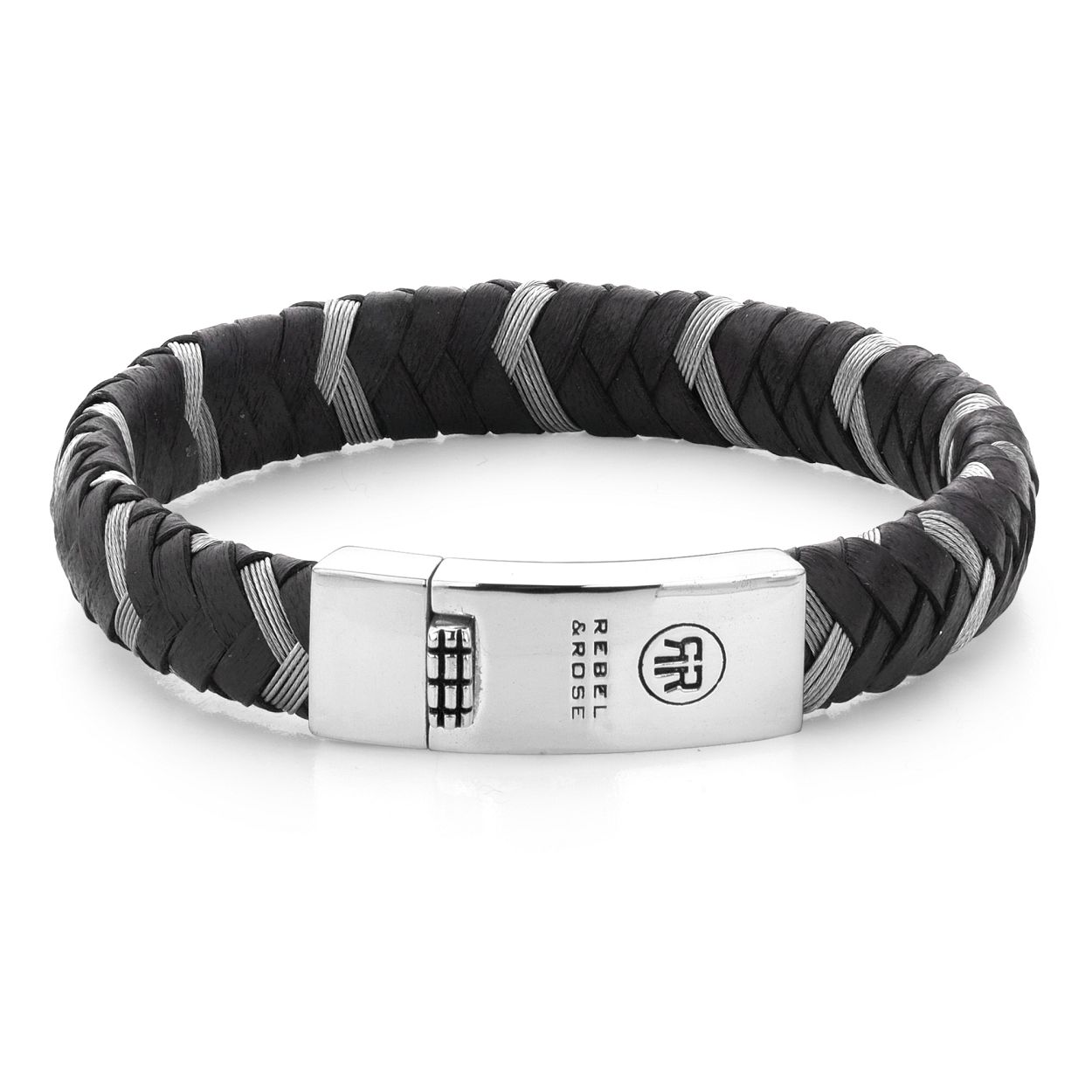 Deze armband is van het merk Rebel & Rose. Het is een herensieraad. De armband is zwart van kleur.