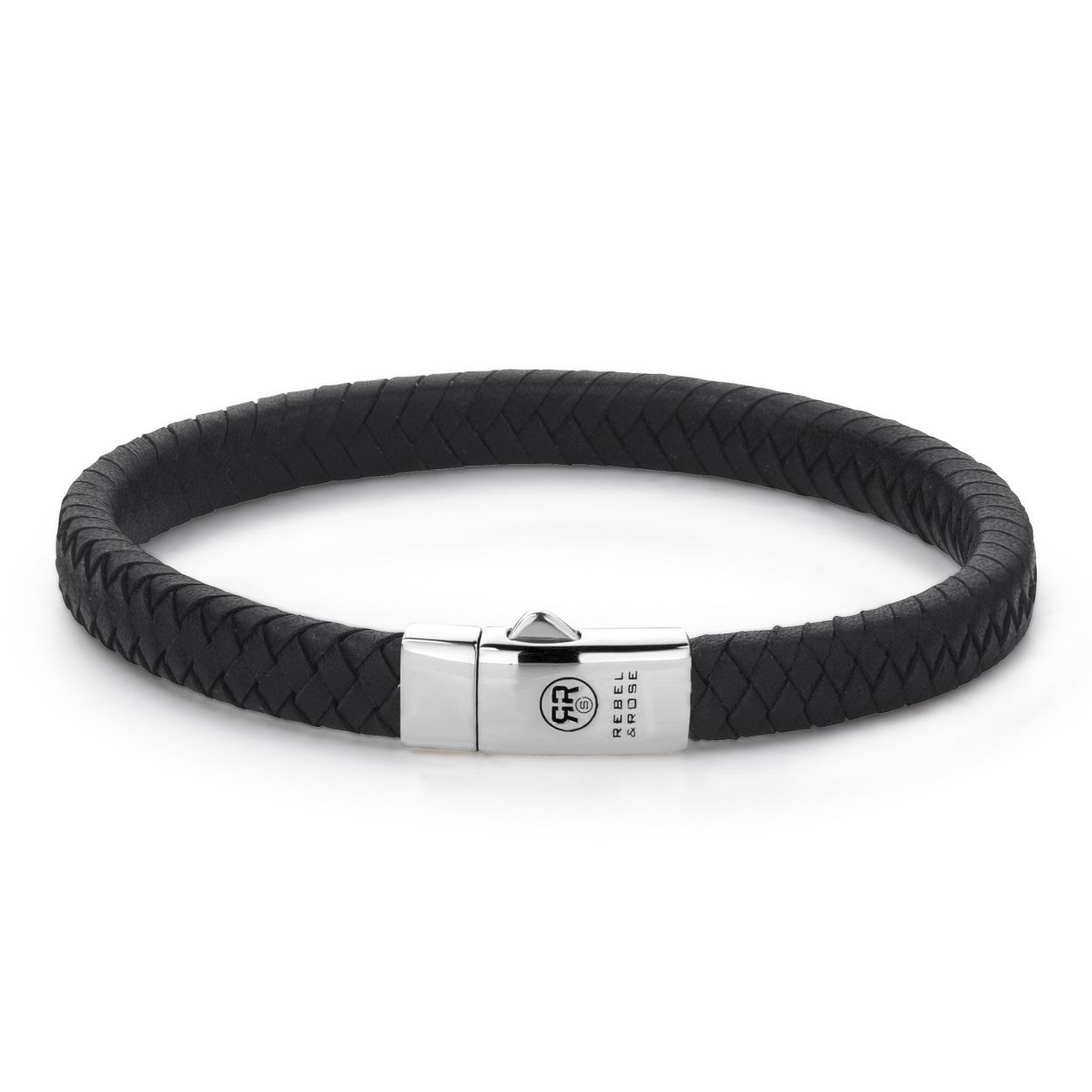 Deze armband is van het merk Rebel & Rose. Het is een herensieraad. De armband is zwart van kleur.